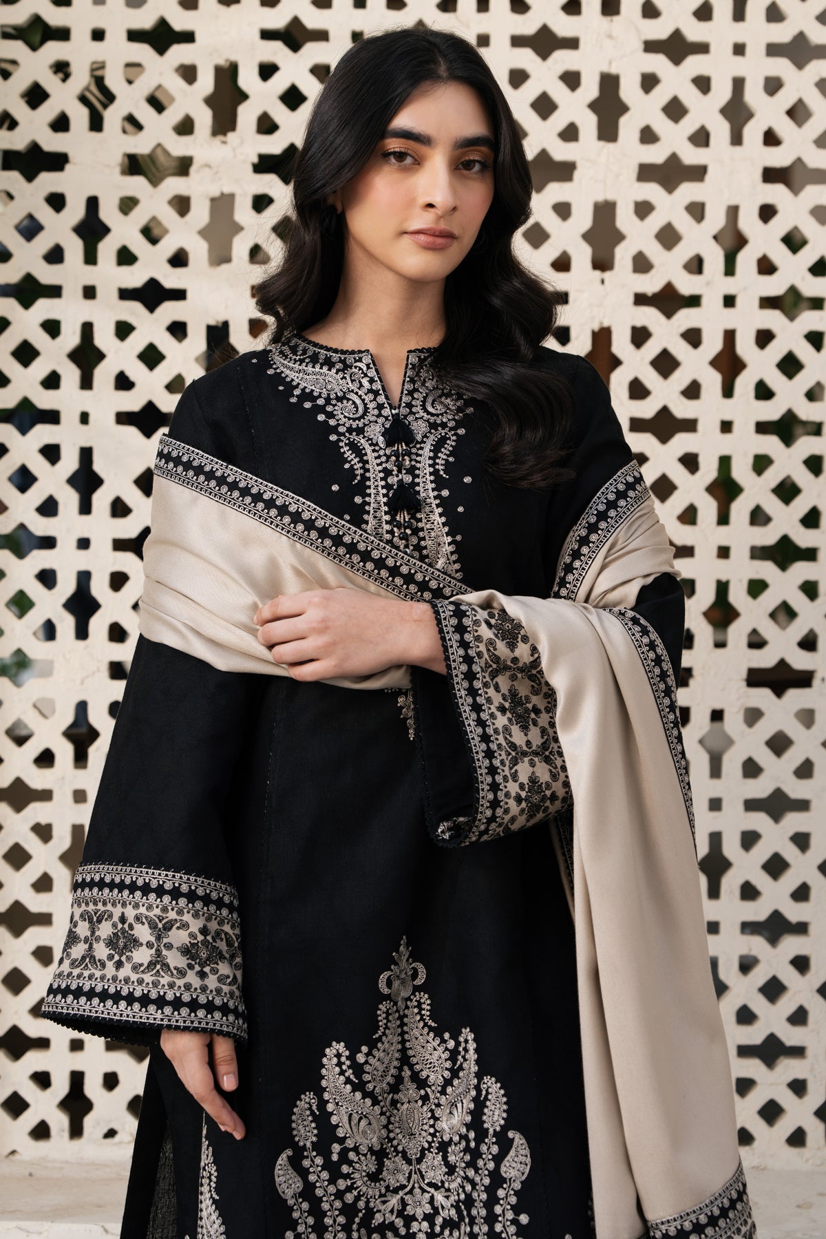 EMBROIDERED JACQUARD KHADDAR UW-0129