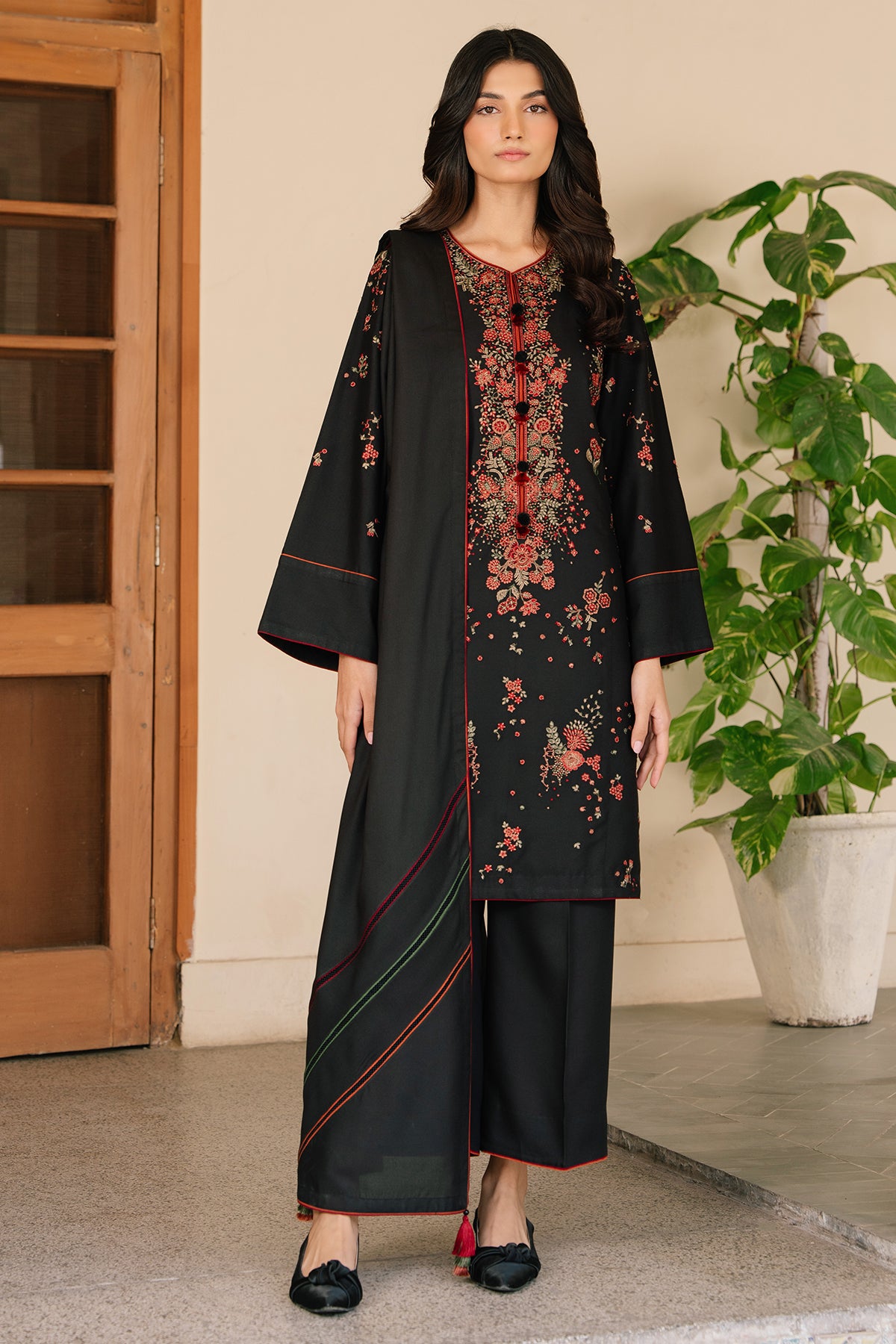 EMBROIDERED PREMIUM VISCOSE UW-0137