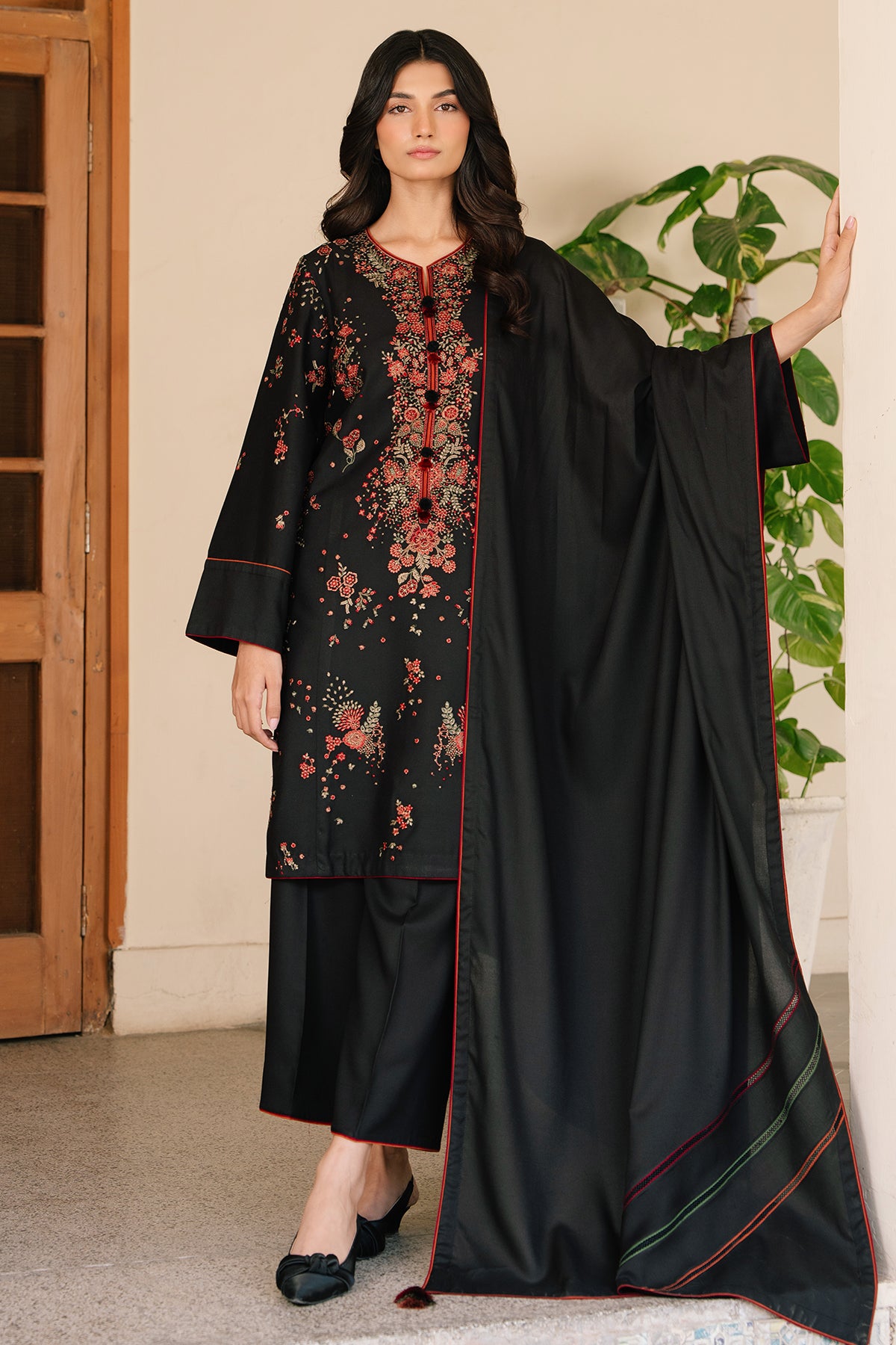 EMBROIDERED PREMIUM VISCOSE UW-0137