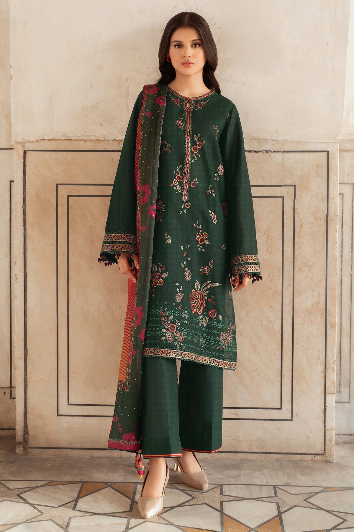 EMBROIDERED JACQUARD KHADDAR UW-0141