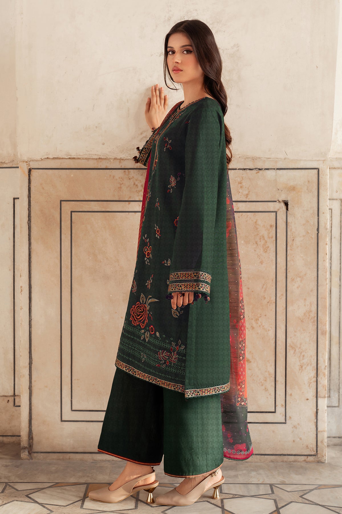 EMBROIDERED JACQUARD KHADDAR UW-0141