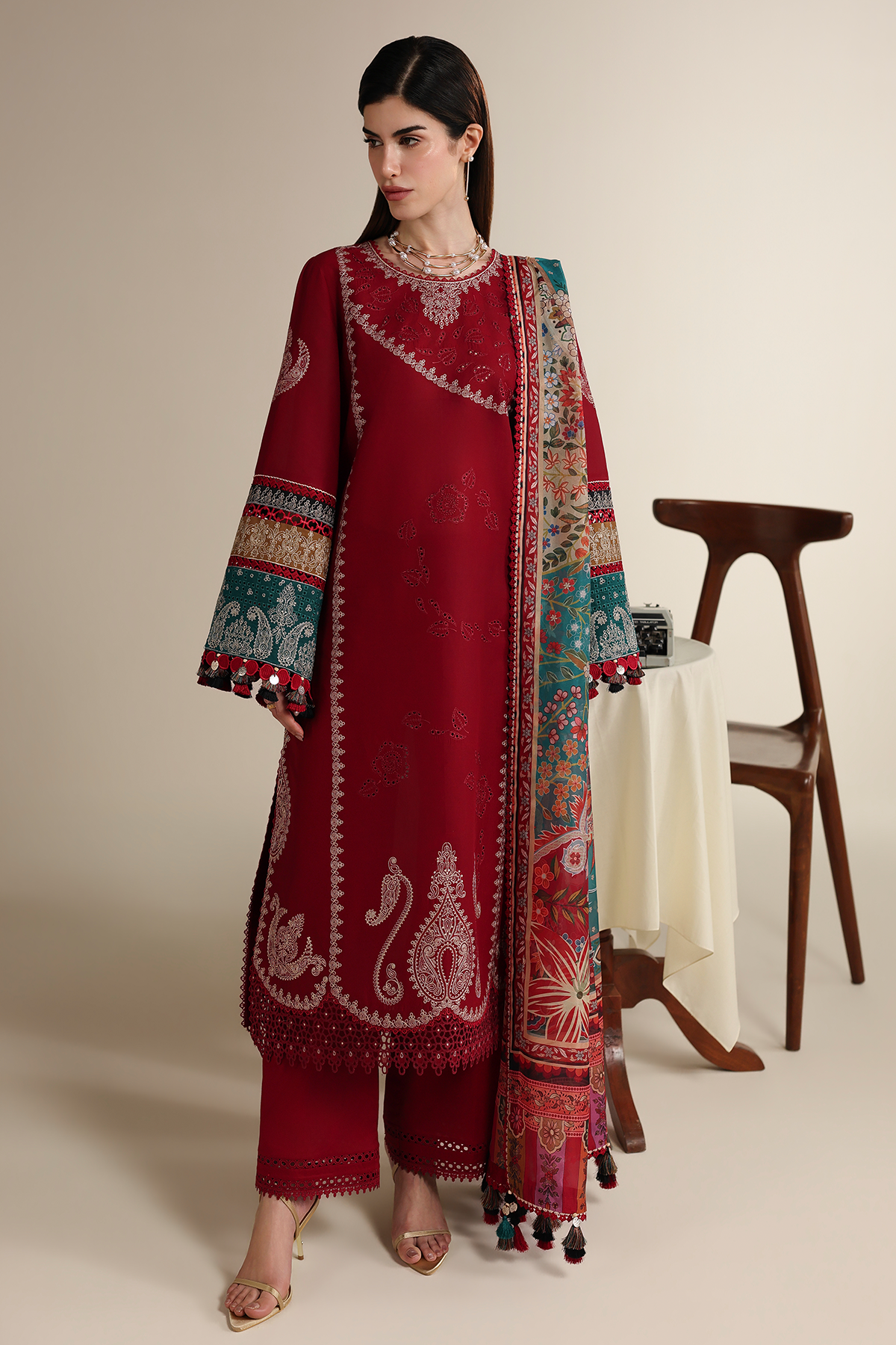 EMBROIDERED LAWN IL26-D08