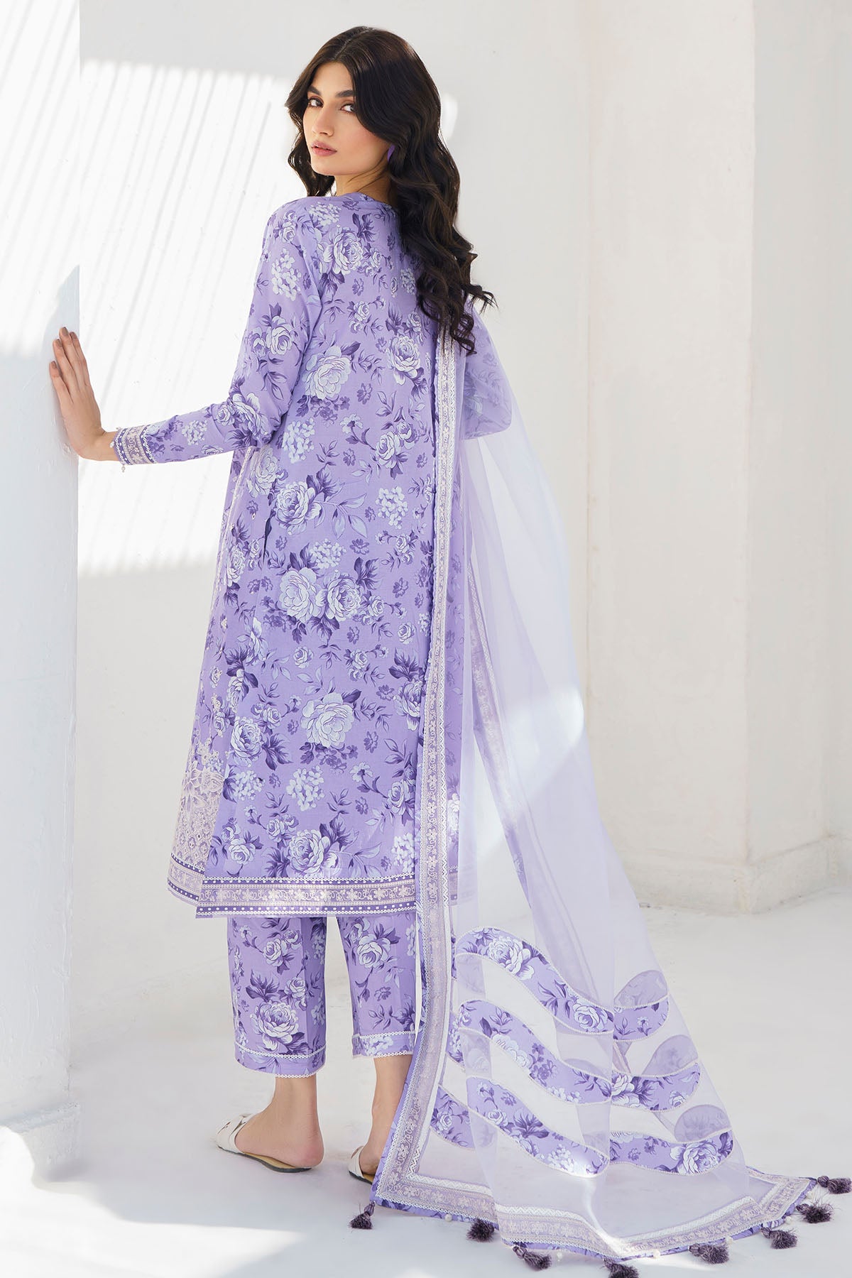 Embroidered Lawn RTW-1072