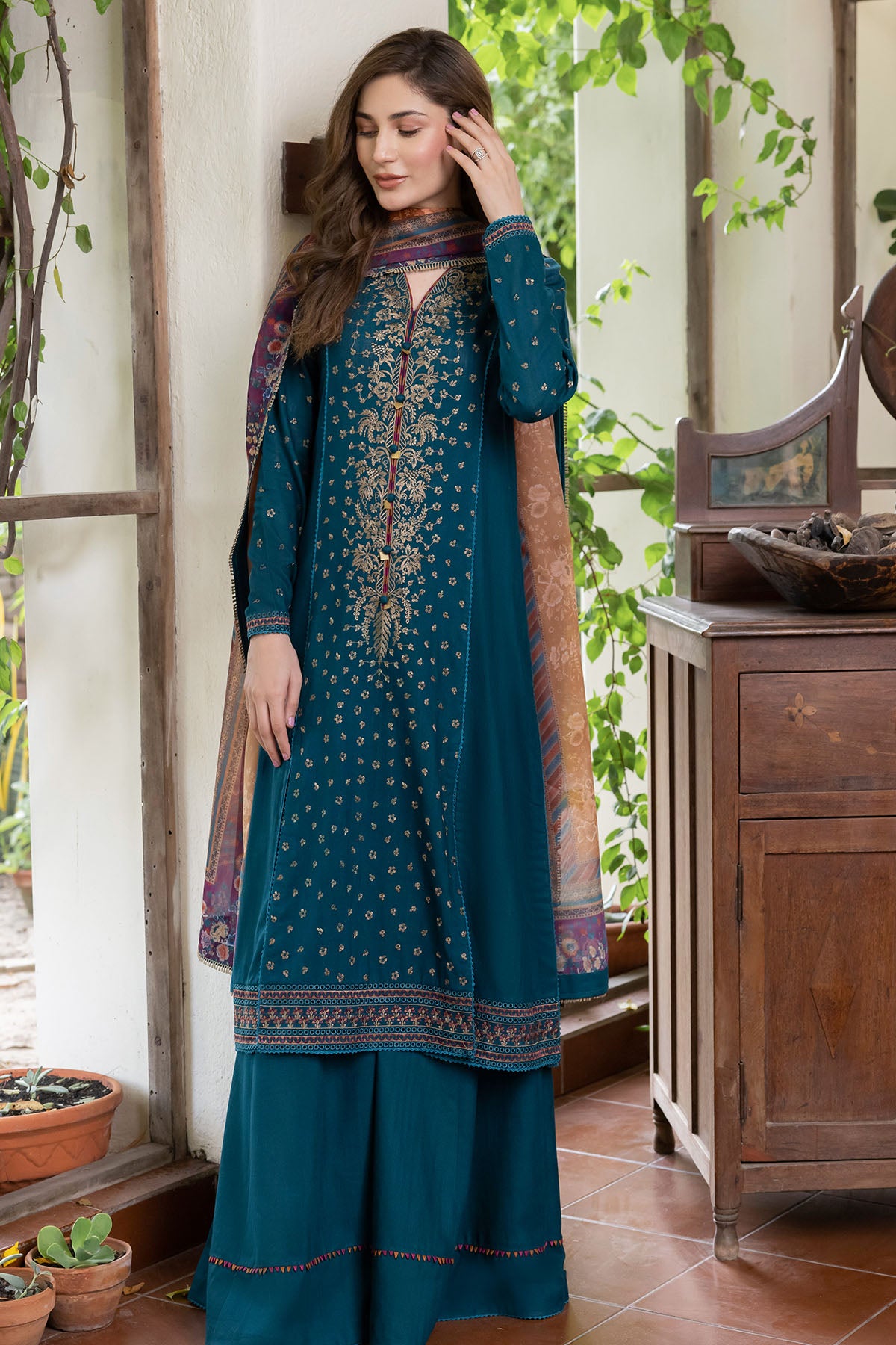 EMBROIDERED FINE SLUB UWE-0015