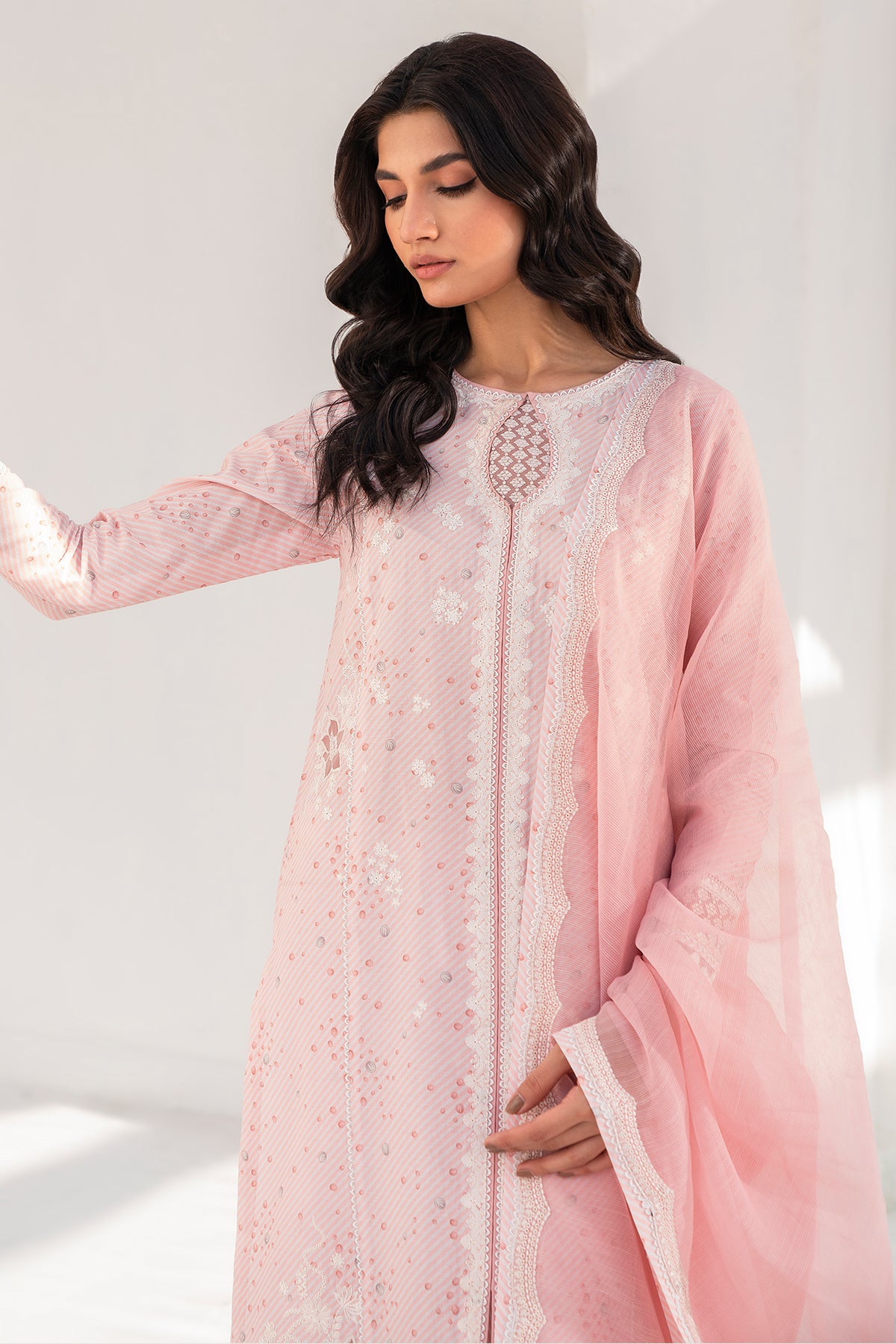 Embroidered Lawn RTW-1076