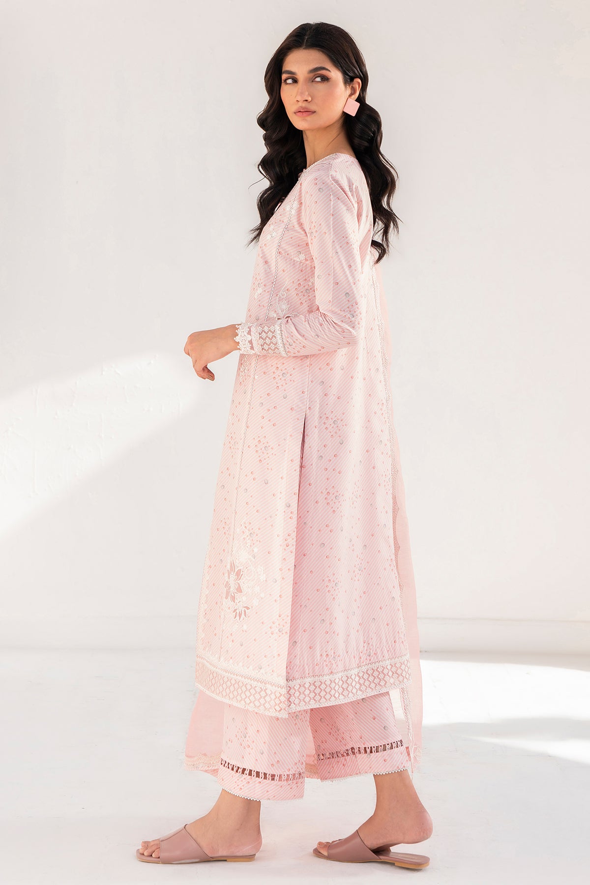 Embroidered Lawn RTW-1076