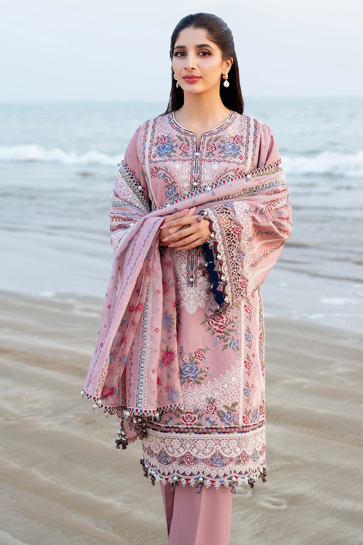 Embroidered Luxury Lawn SL25-D2