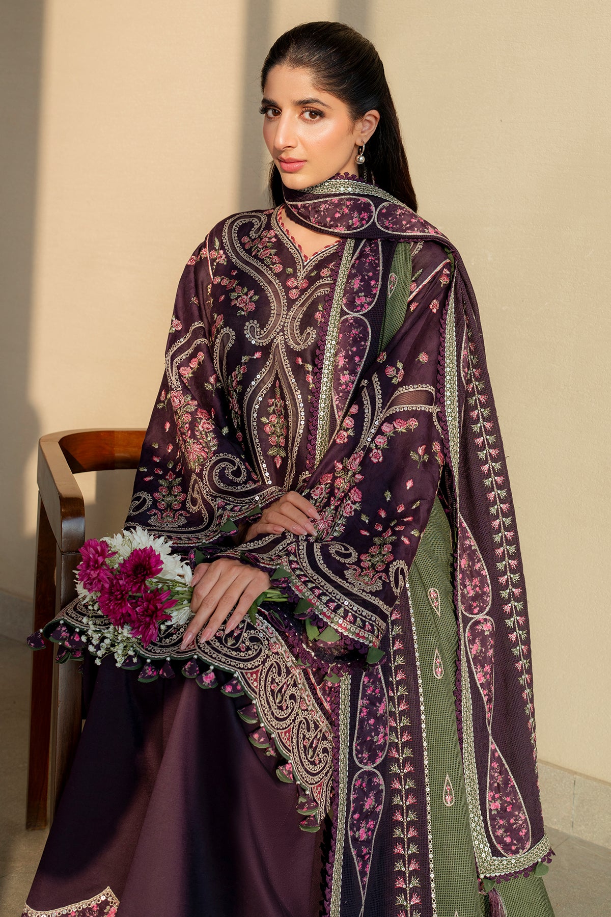 Embroidered Luxury Lawn SL25-D6