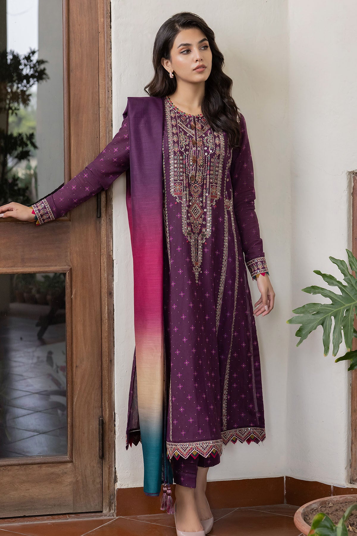 Embroidered Fine Slub UWE-0012