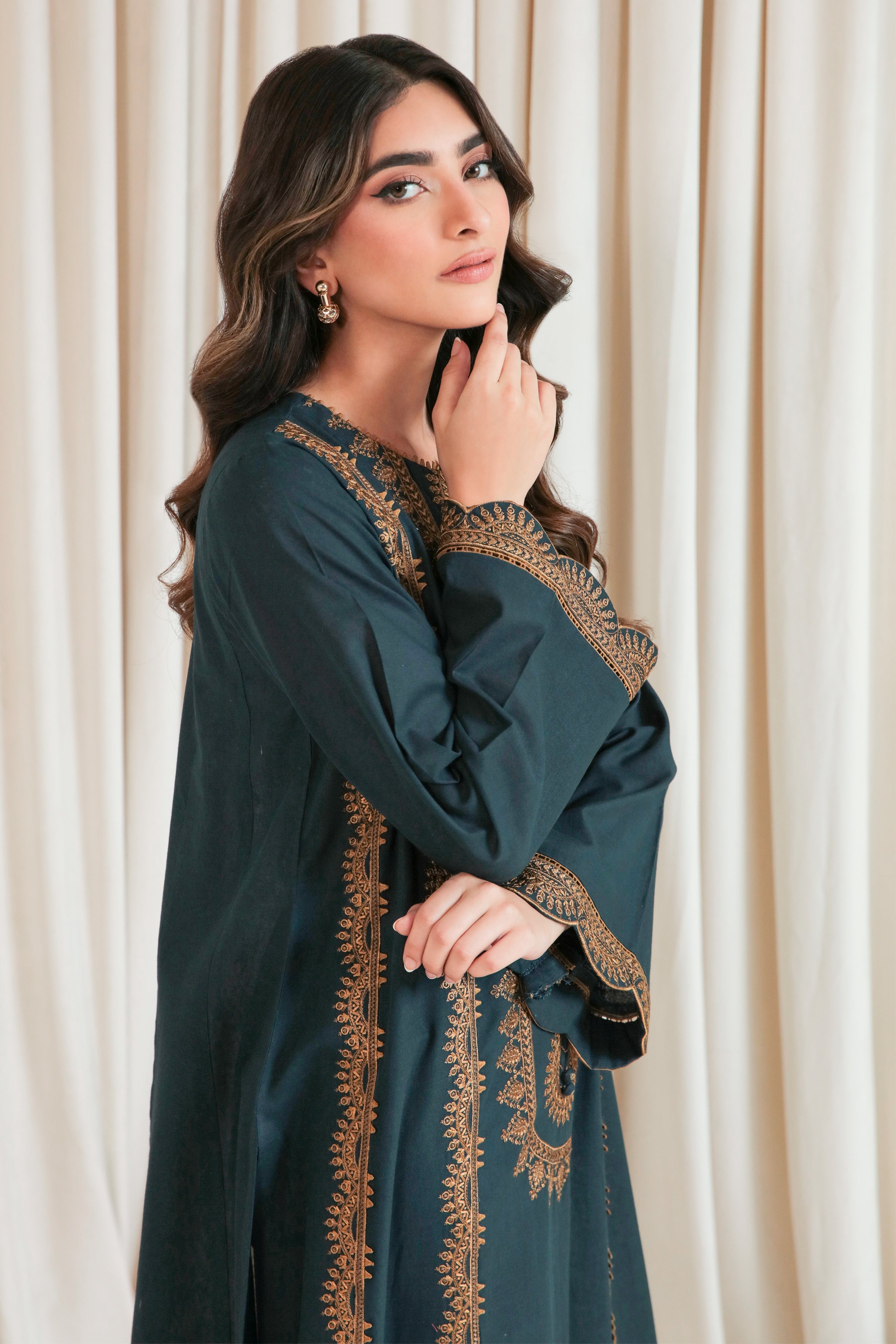 EMBROIDERED KHADDAR RTW - 1161