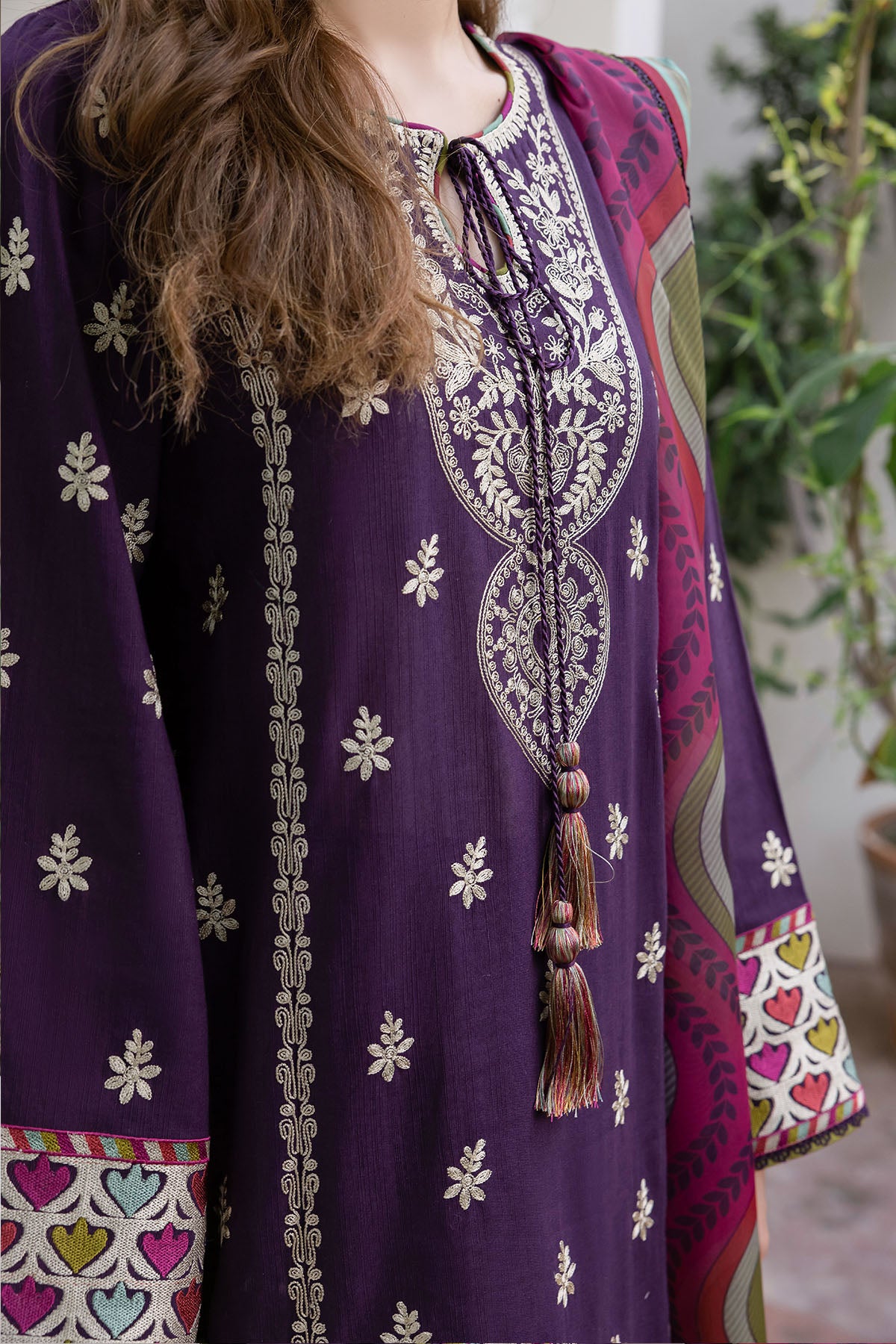 Embroidered Fine Slub UWE-0010