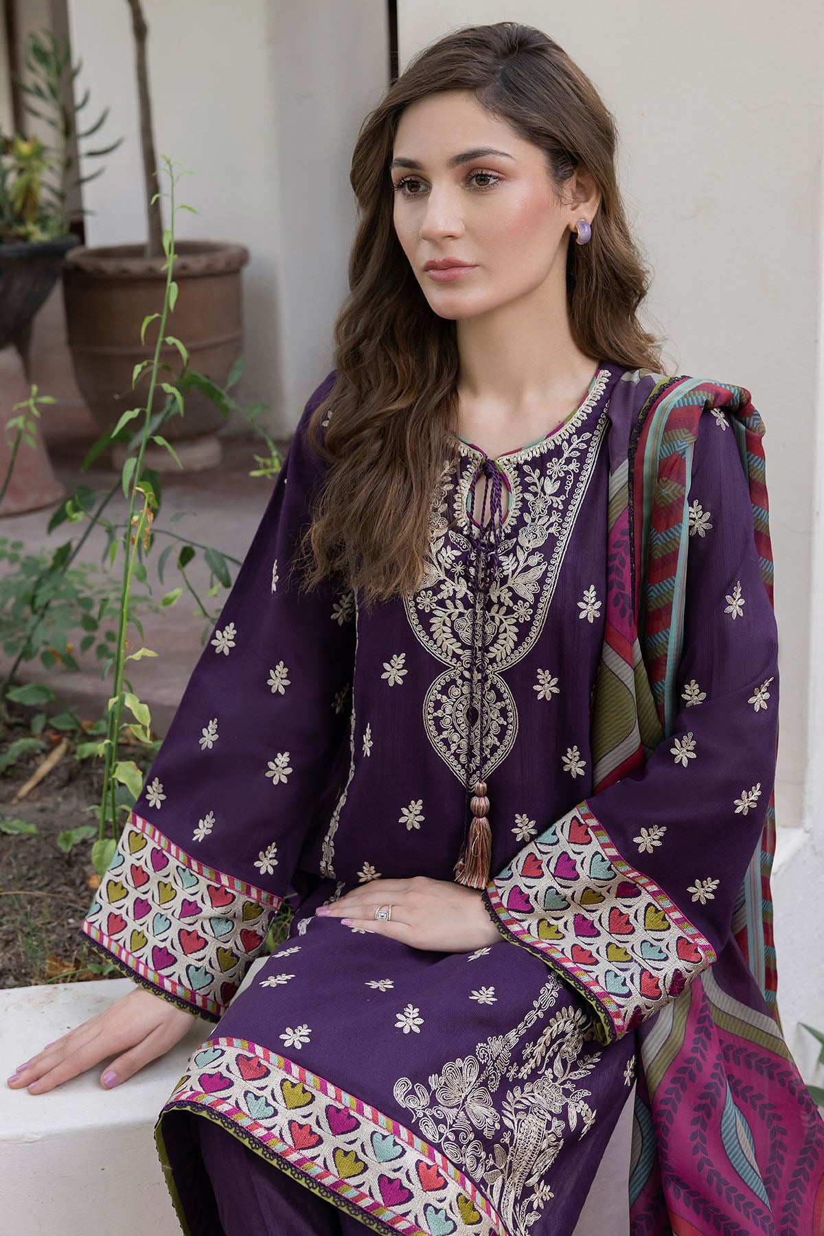 Embroidered Fine Slub UWE-0010