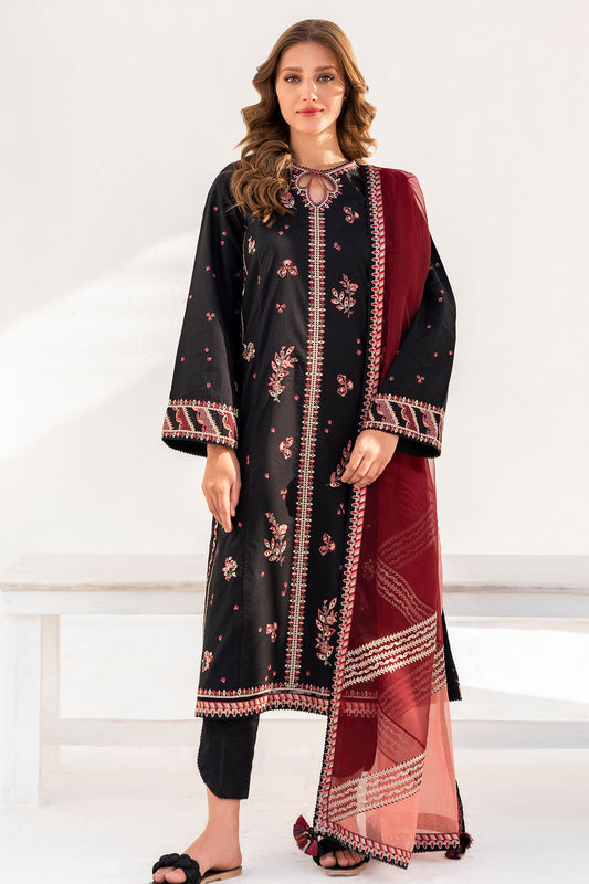 Embroidered Lawn USE-9015