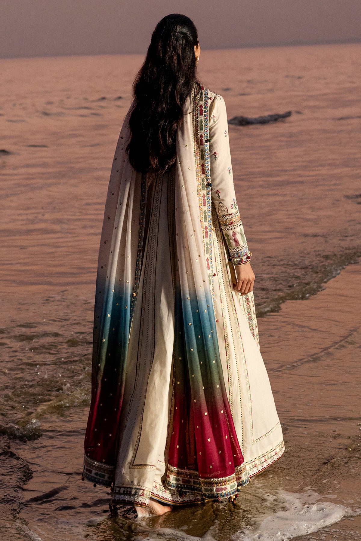 Embroidered Luxury Lawn SL25-D9