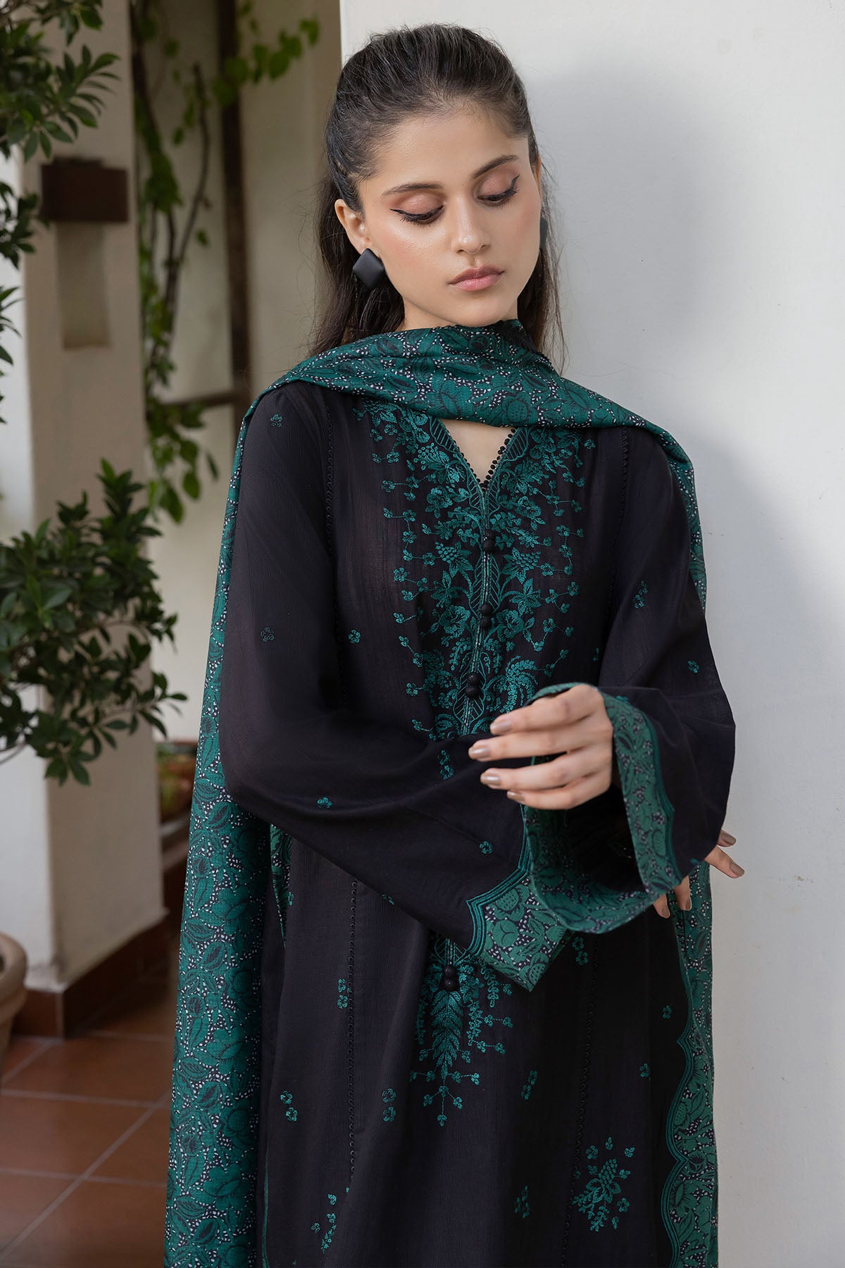 Winter Dress Collection 2023 | Khaddar & Fine Slub – Jazmin