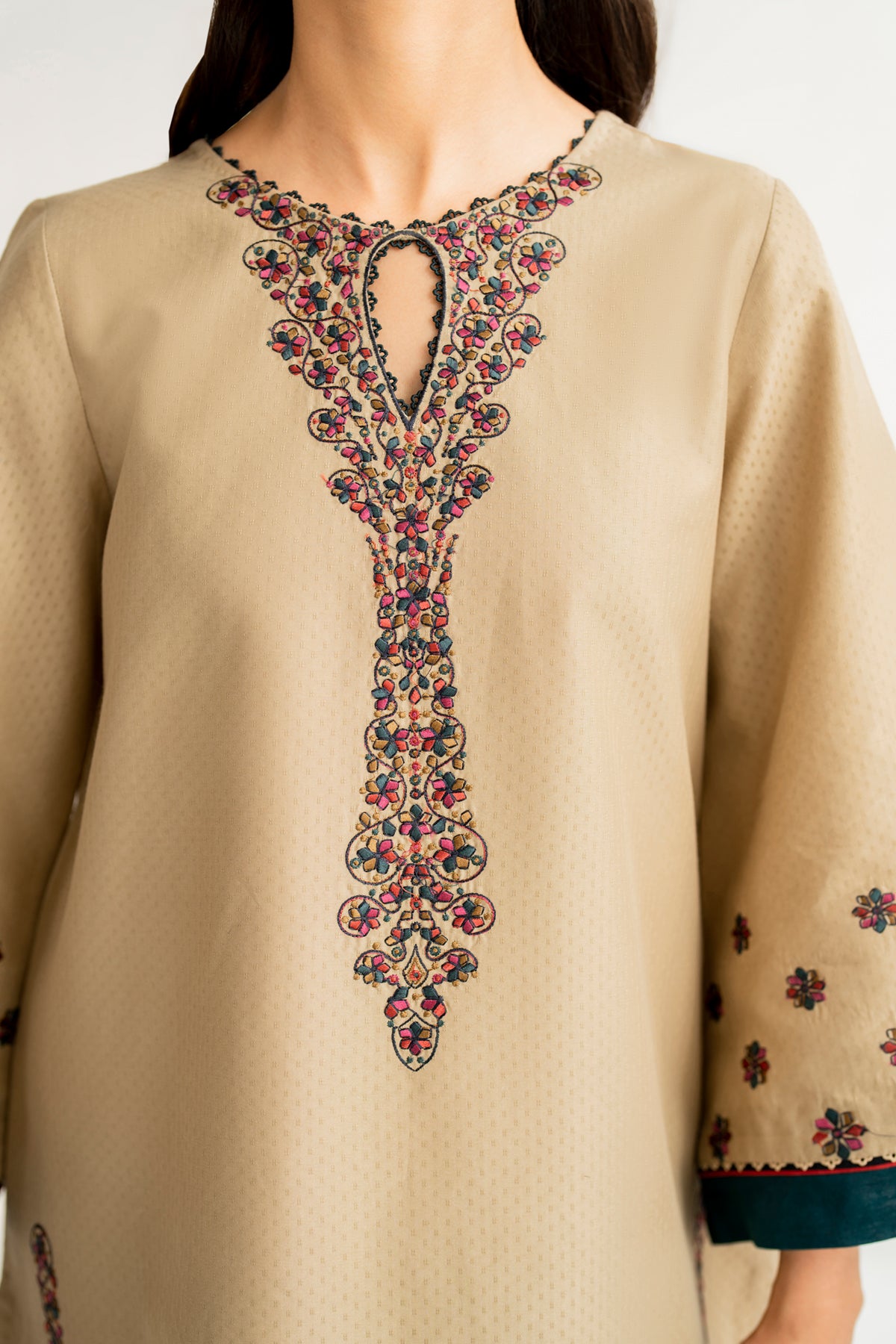 Embroidered Dobby Lawn USE - 9099