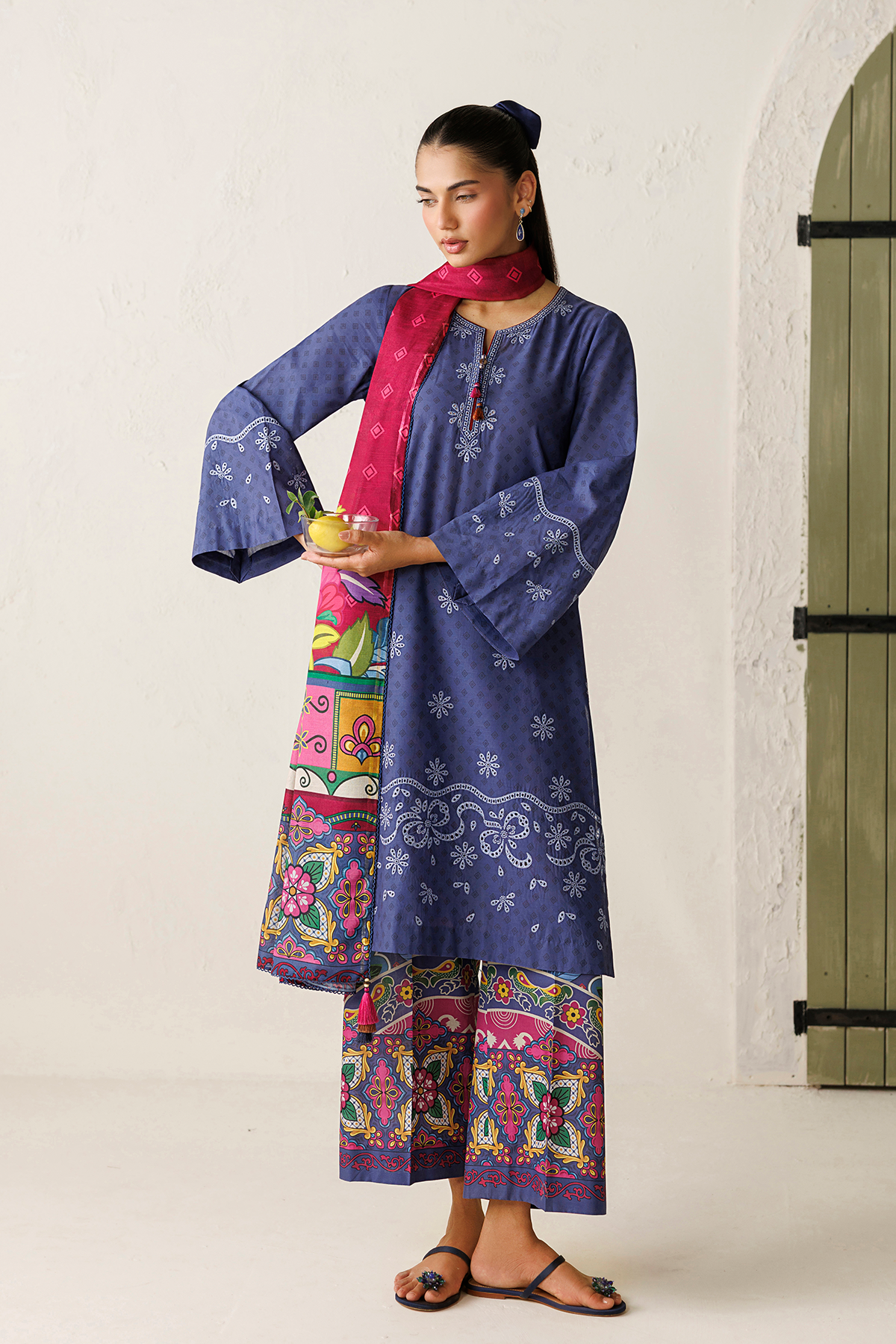 EMBROIDERED LAWN USE-9386