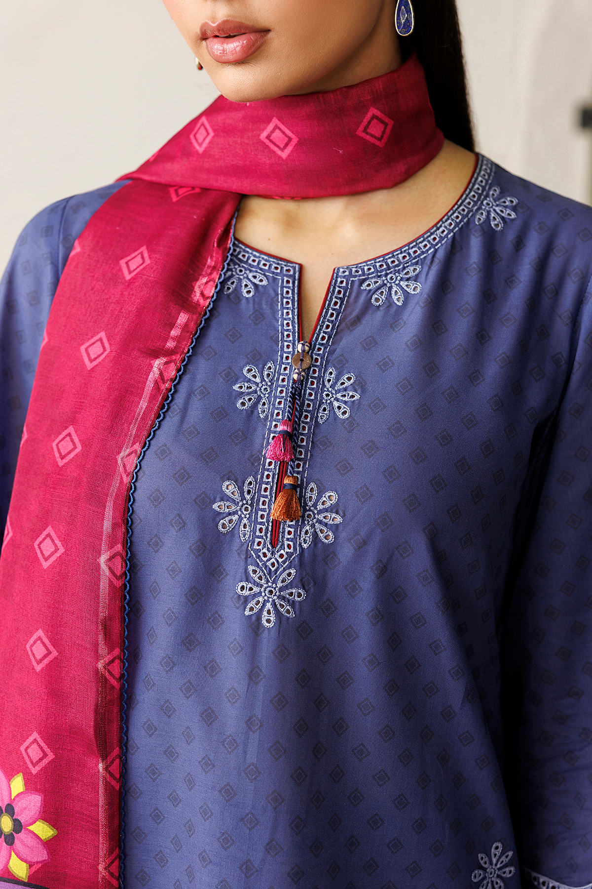 EMBROIDERED LAWN USE-9386