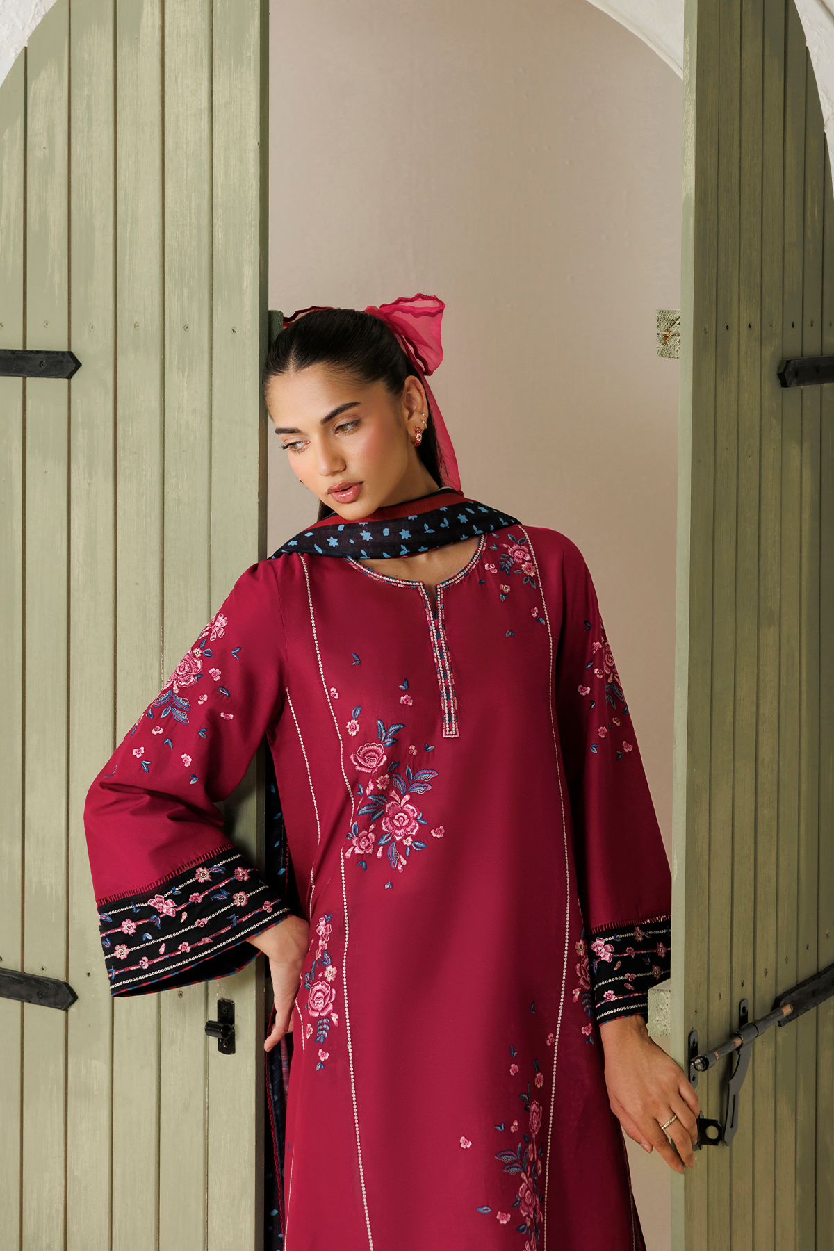 EMBROIDERED LAWN USE-9374
