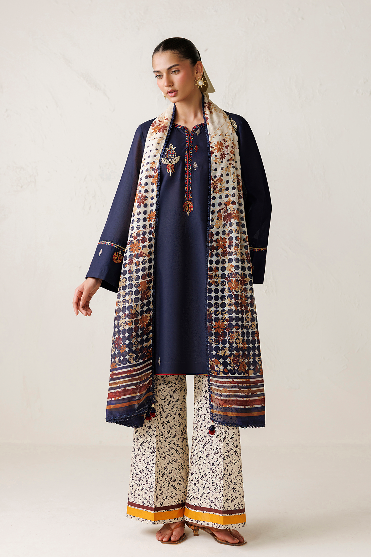 EMBROIDERED LAWN USE-9390