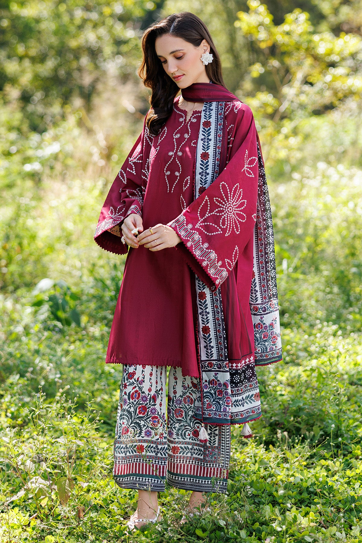 EMBROIDERED LAWN USE-9287