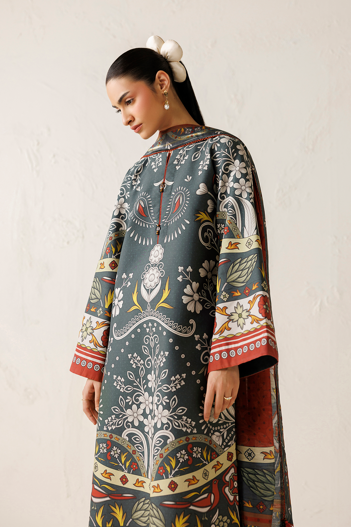 EMBROIDERED LAWN USE-9382