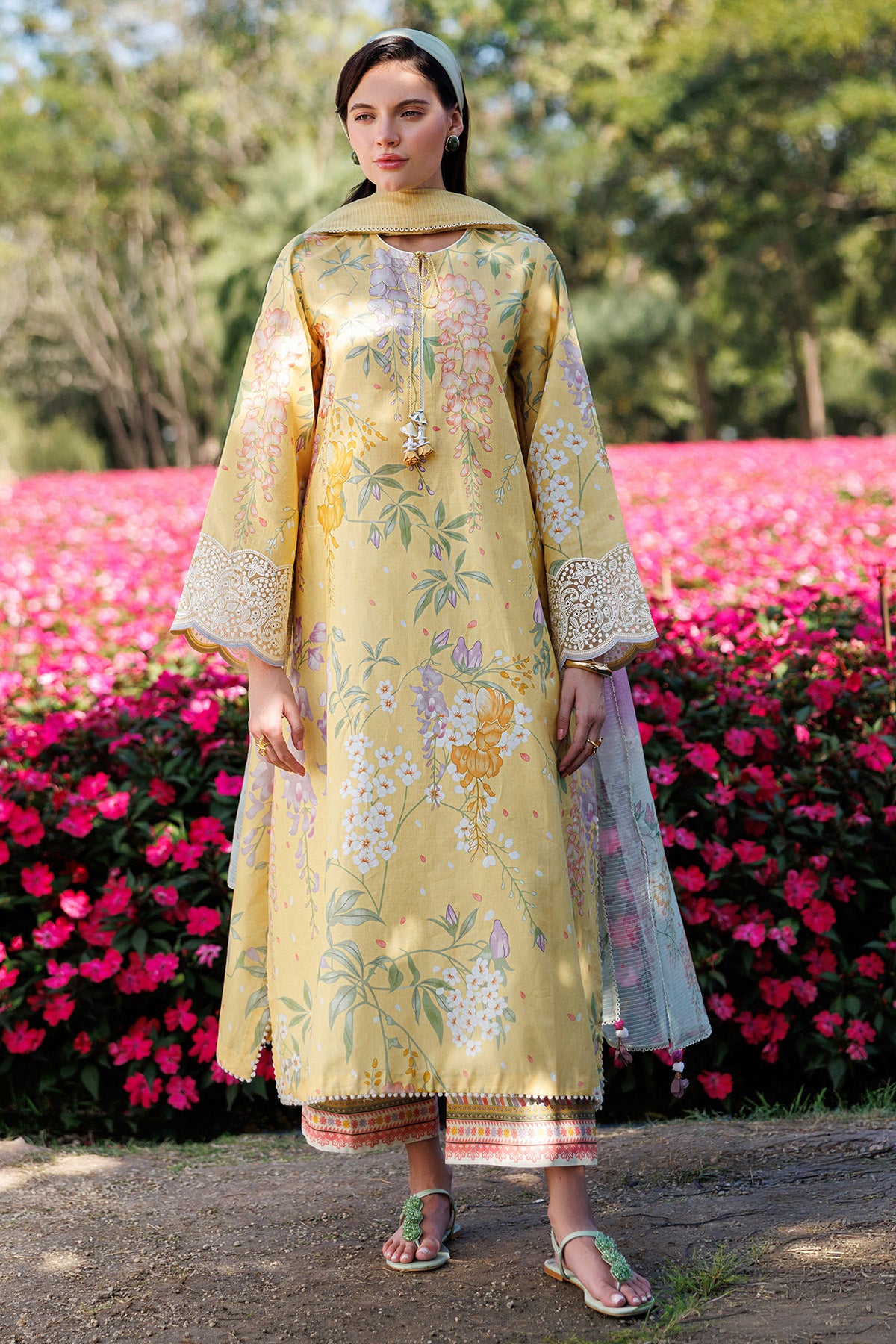 EMBROIDERED LAWN USE-9299