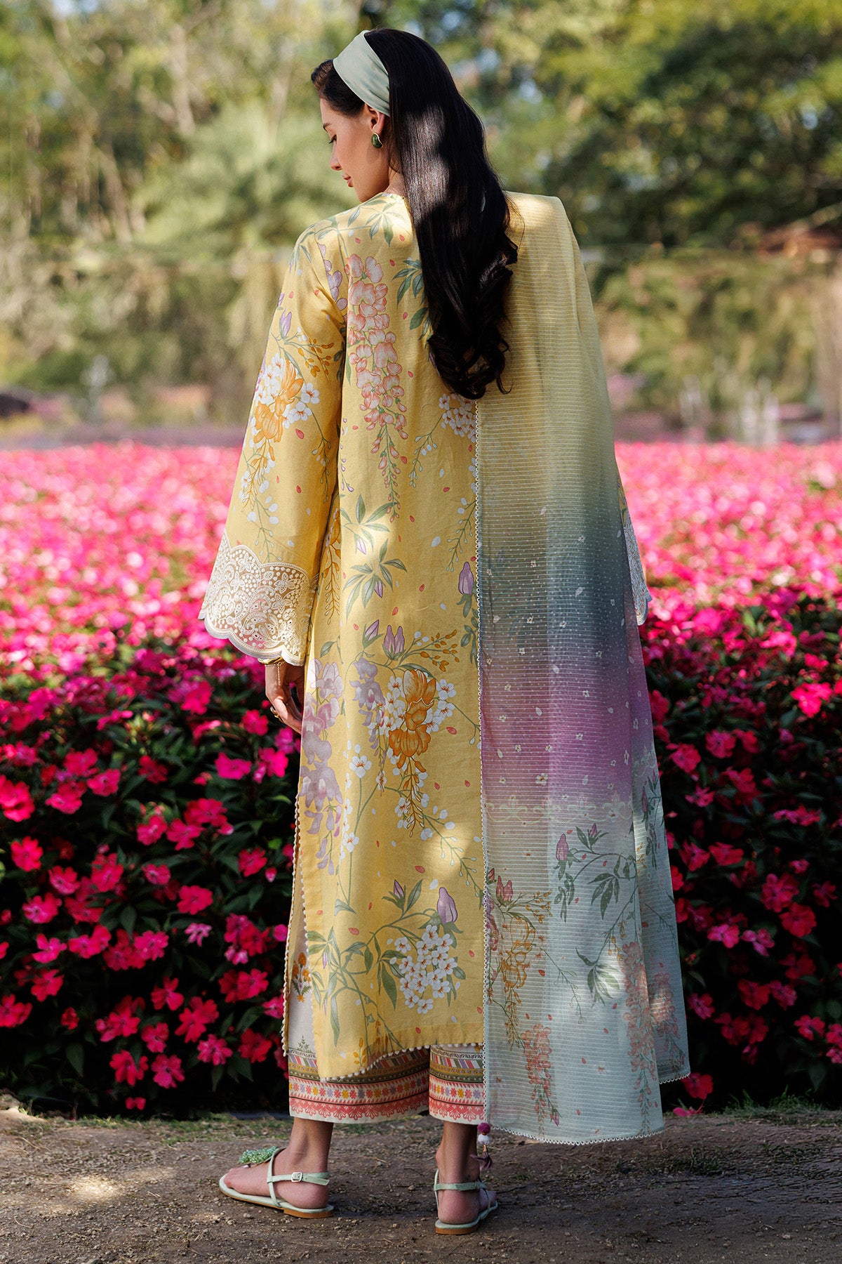 EMBROIDERED LAWN USE-9299