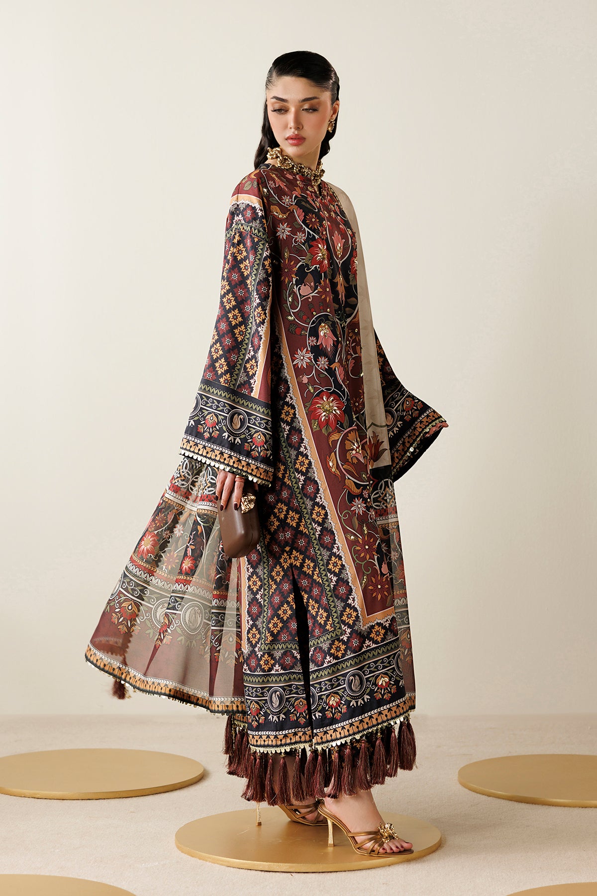 EMBROIDERED RAW SILK OR26-D03