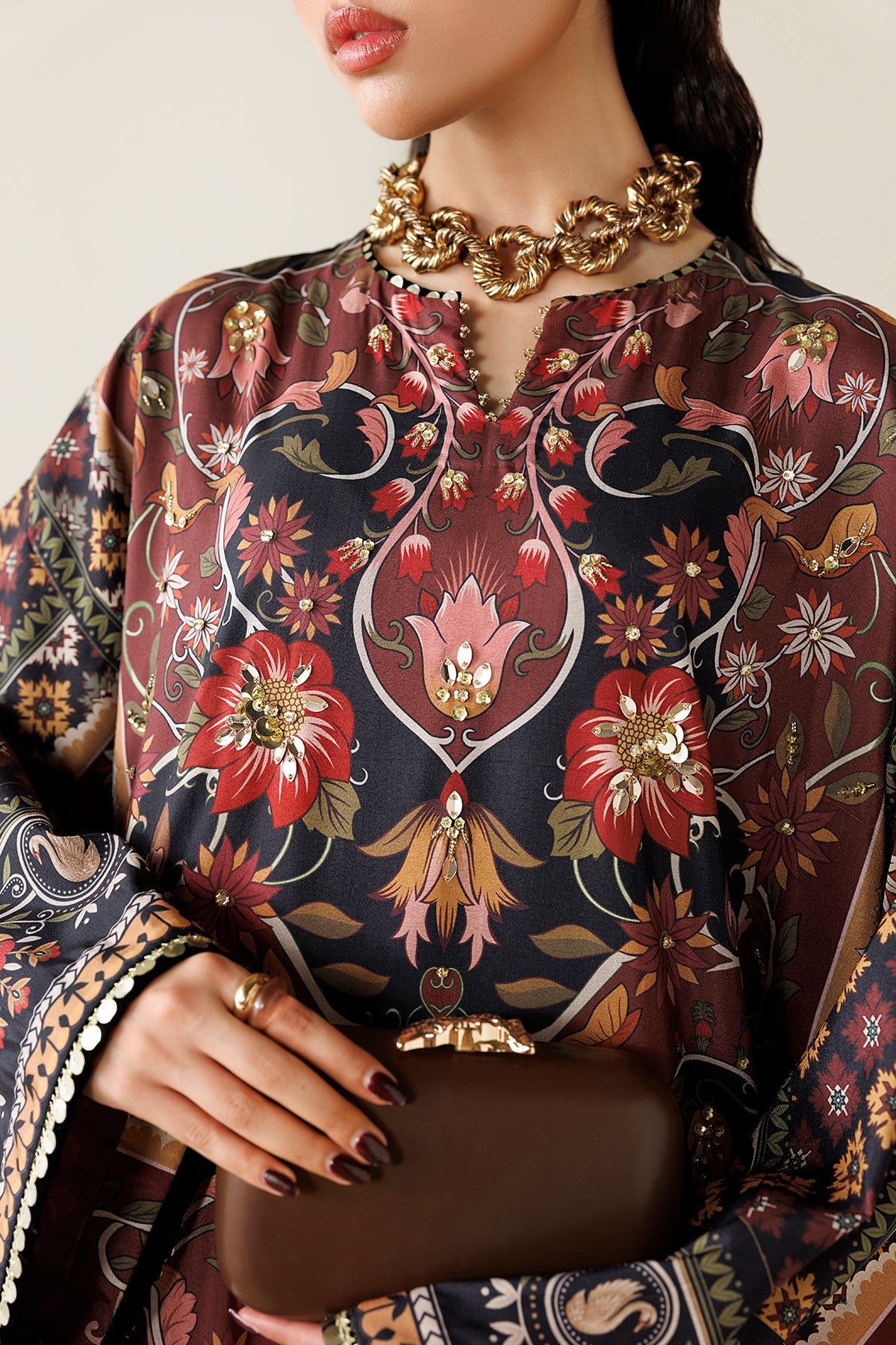 EMBROIDERED RAW SILK OR26-D03