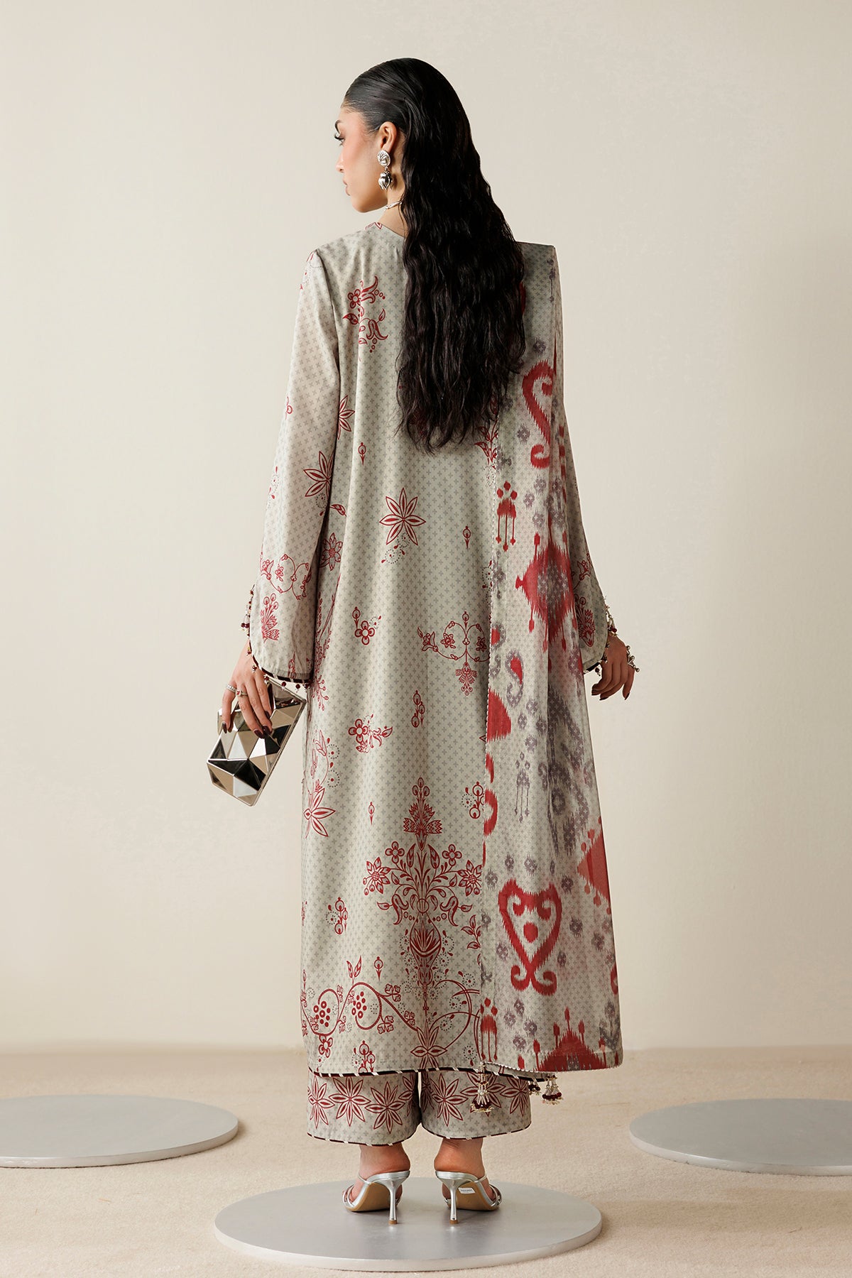 EMBROIDERED RAW SILK OR26-D06