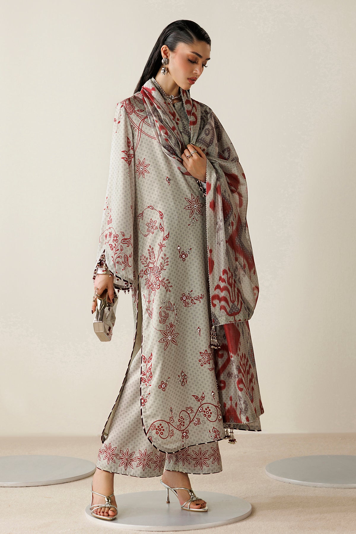 EMBROIDERED RAW SILK OR26-D06