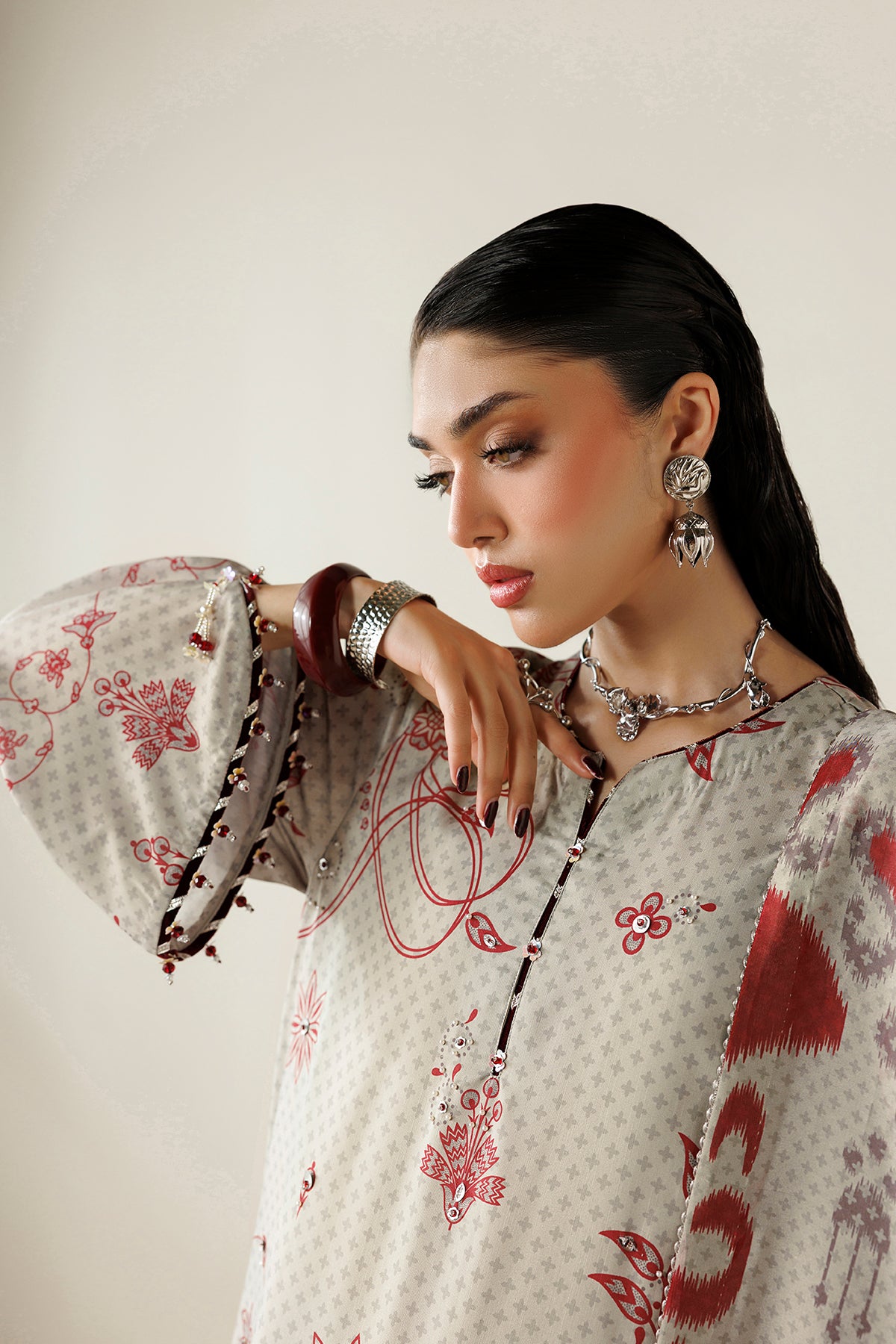 EMBROIDERED RAW SILK OR26-D06