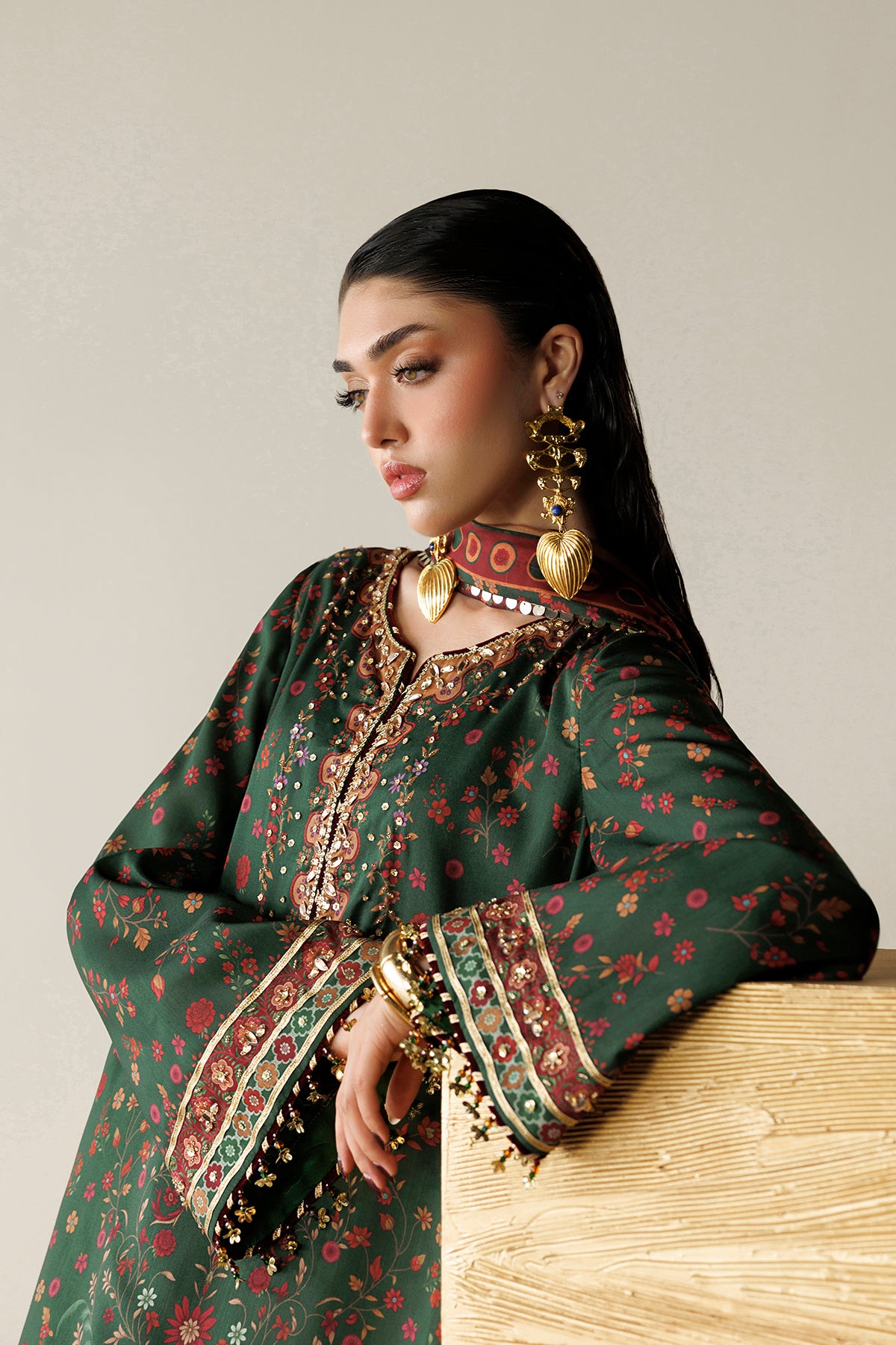EMBROIDERED RAW SILK OR26-D01
