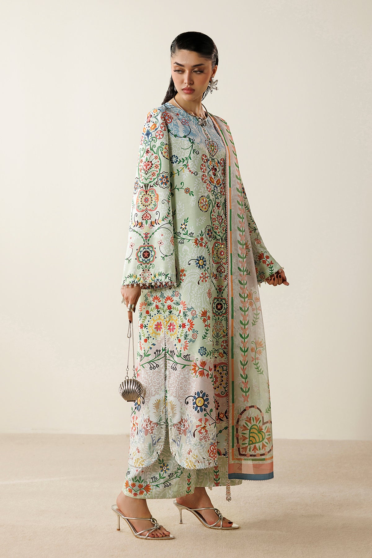 EMBROIDERED RAW SILK OR26-D10