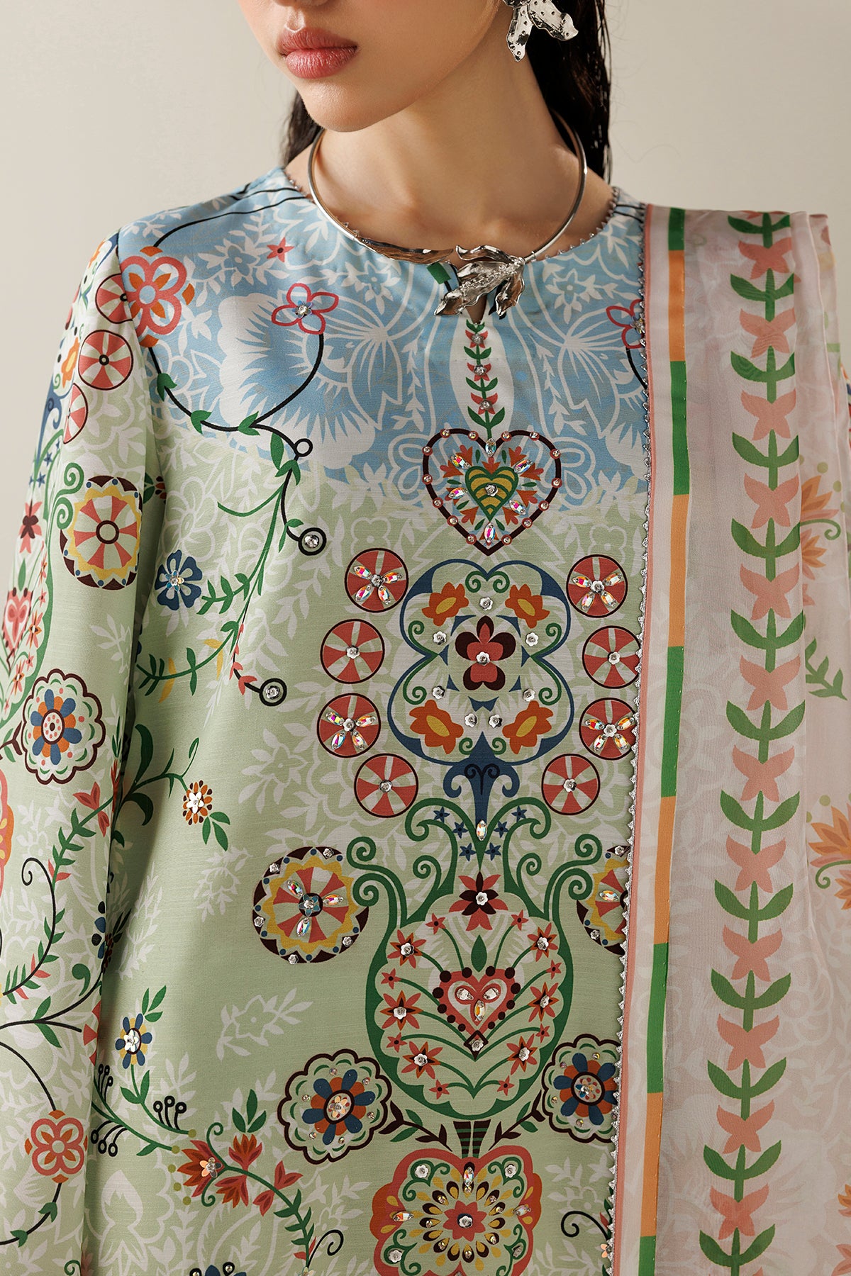 EMBROIDERED RAW SILK OR26-D10