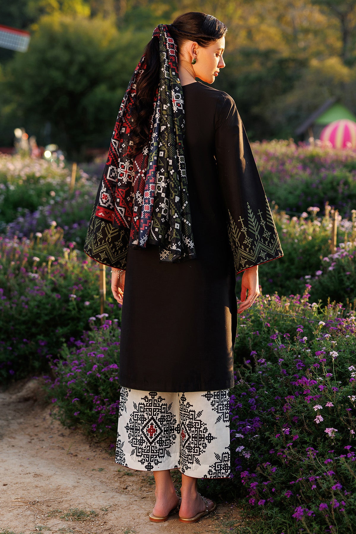 EMBROIDERED LAWN USE-9301