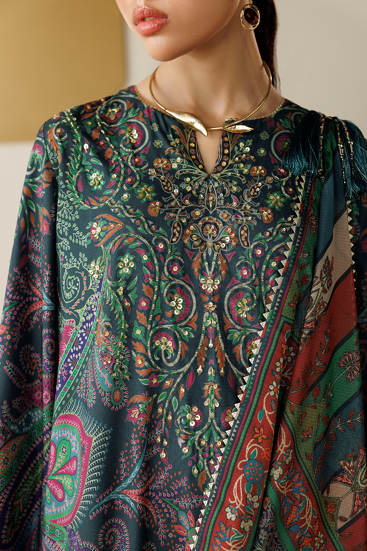 EMBROIDERED RAW SILK OR26-D07