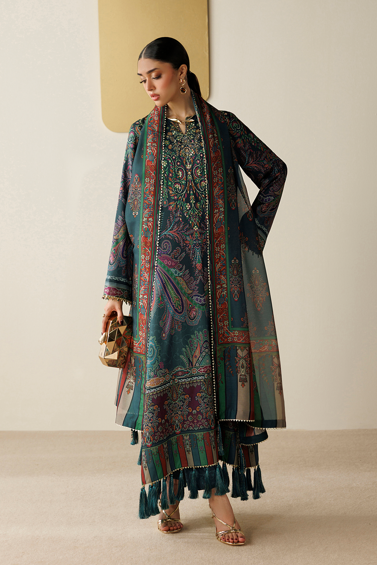 EMBROIDERED RAW SILK OR26-D07