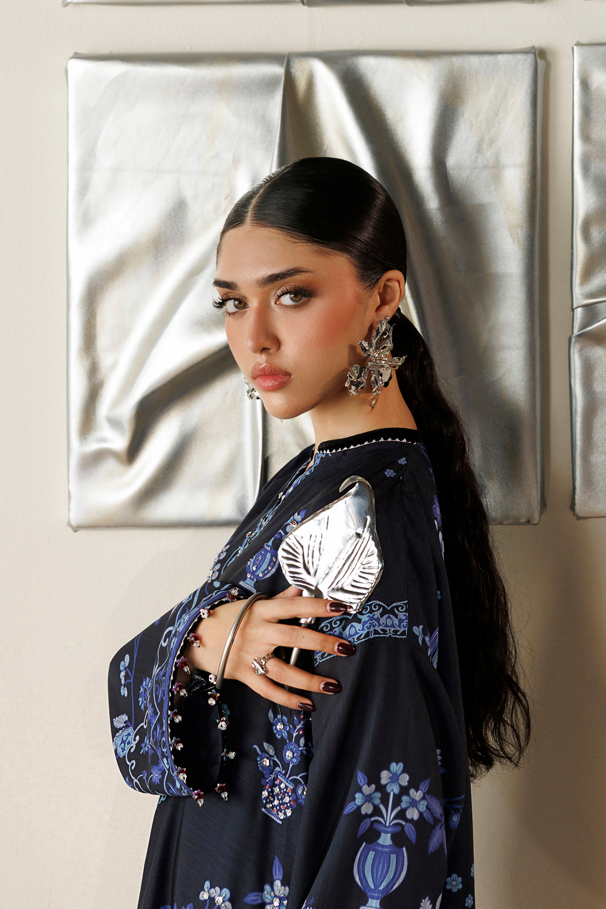 EMBROIDERED RAW SILK OR26-D05