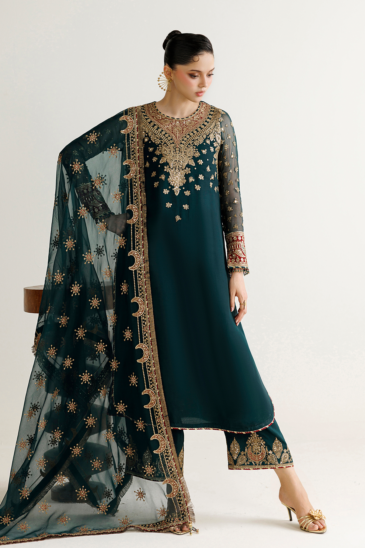 Retail Price: 24,500/-PKR
