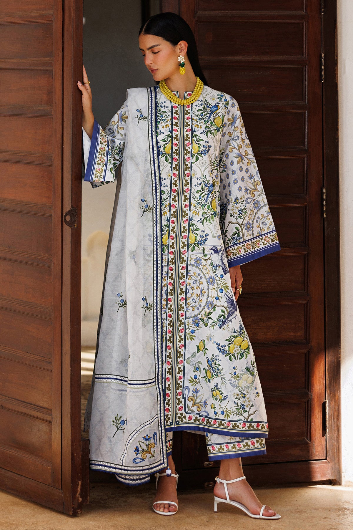 EMBROIDERED LAWN USE-9302