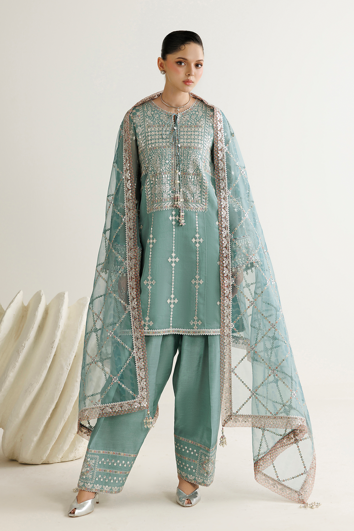 Retail Price: 24,500/-PKR