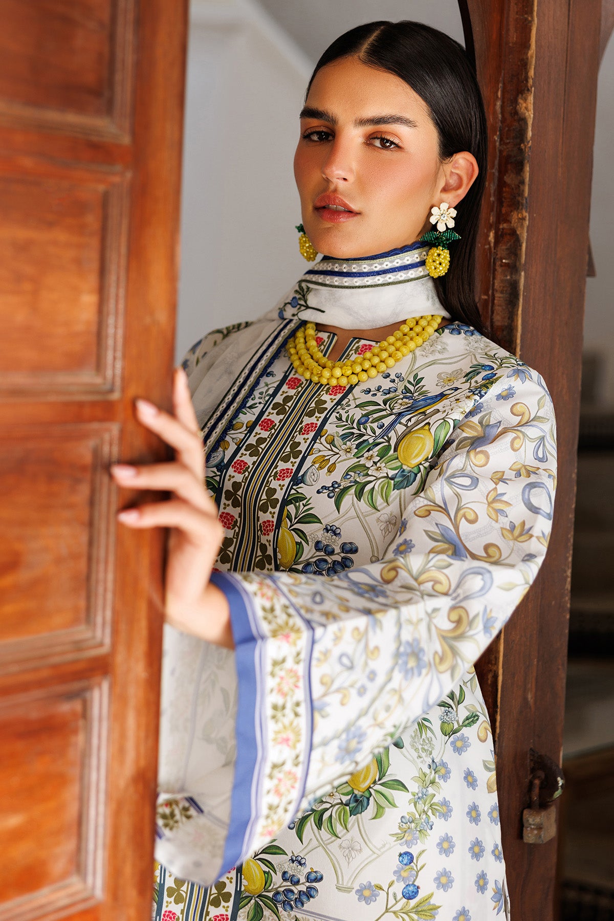 EMBROIDERED LAWN USE-9302