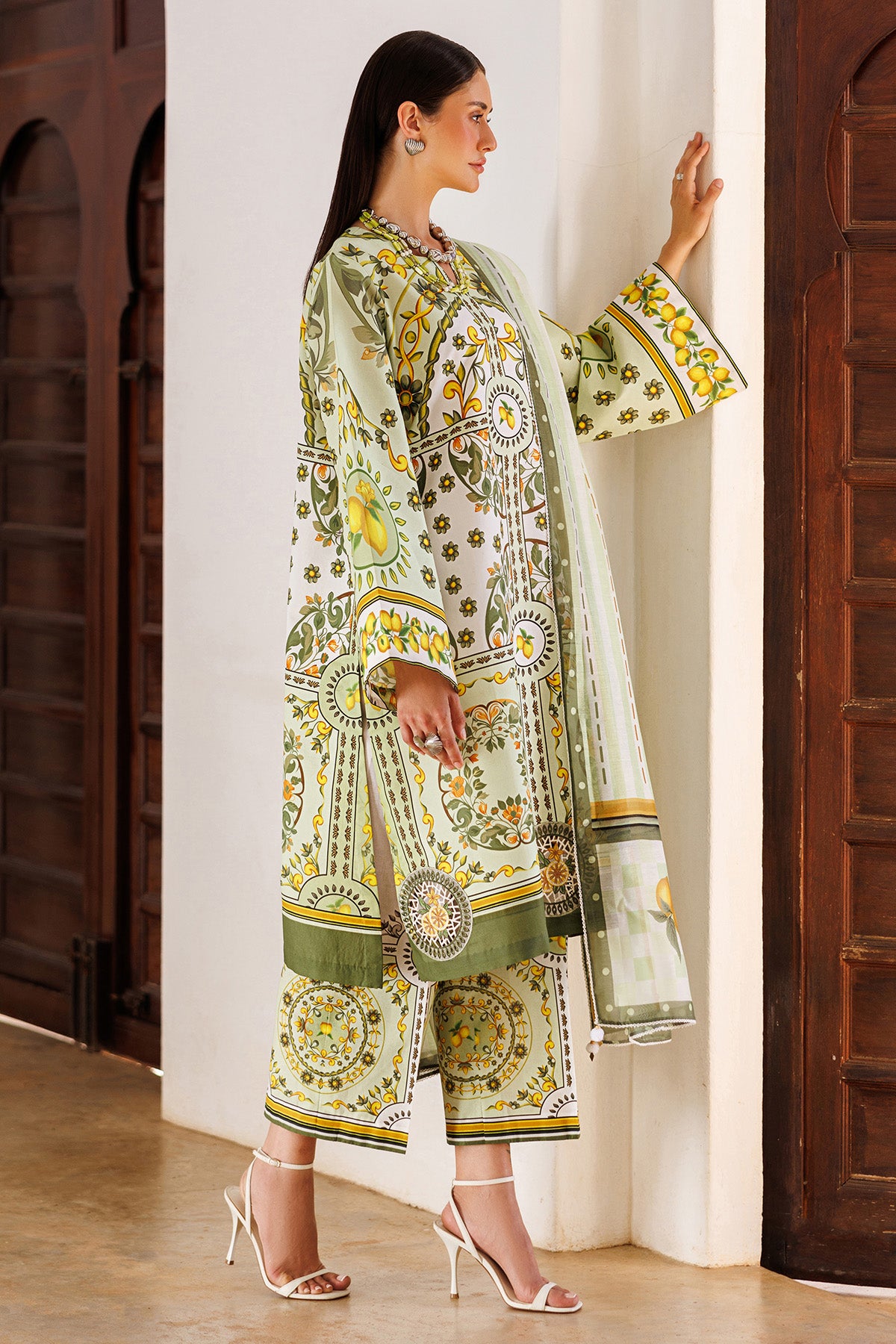 EMBROIDERED LAWN USE-9307
