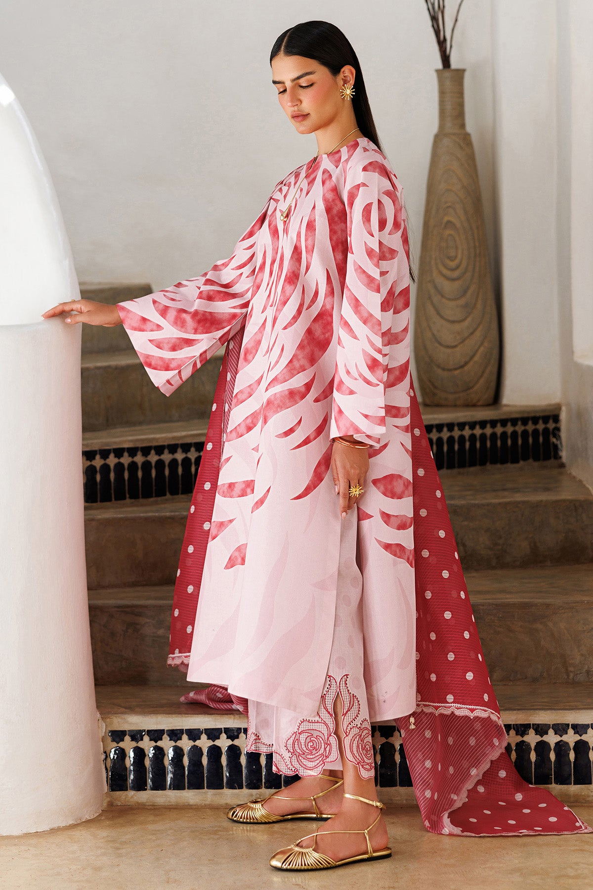 EMBROIDERED LAWN USE-9297