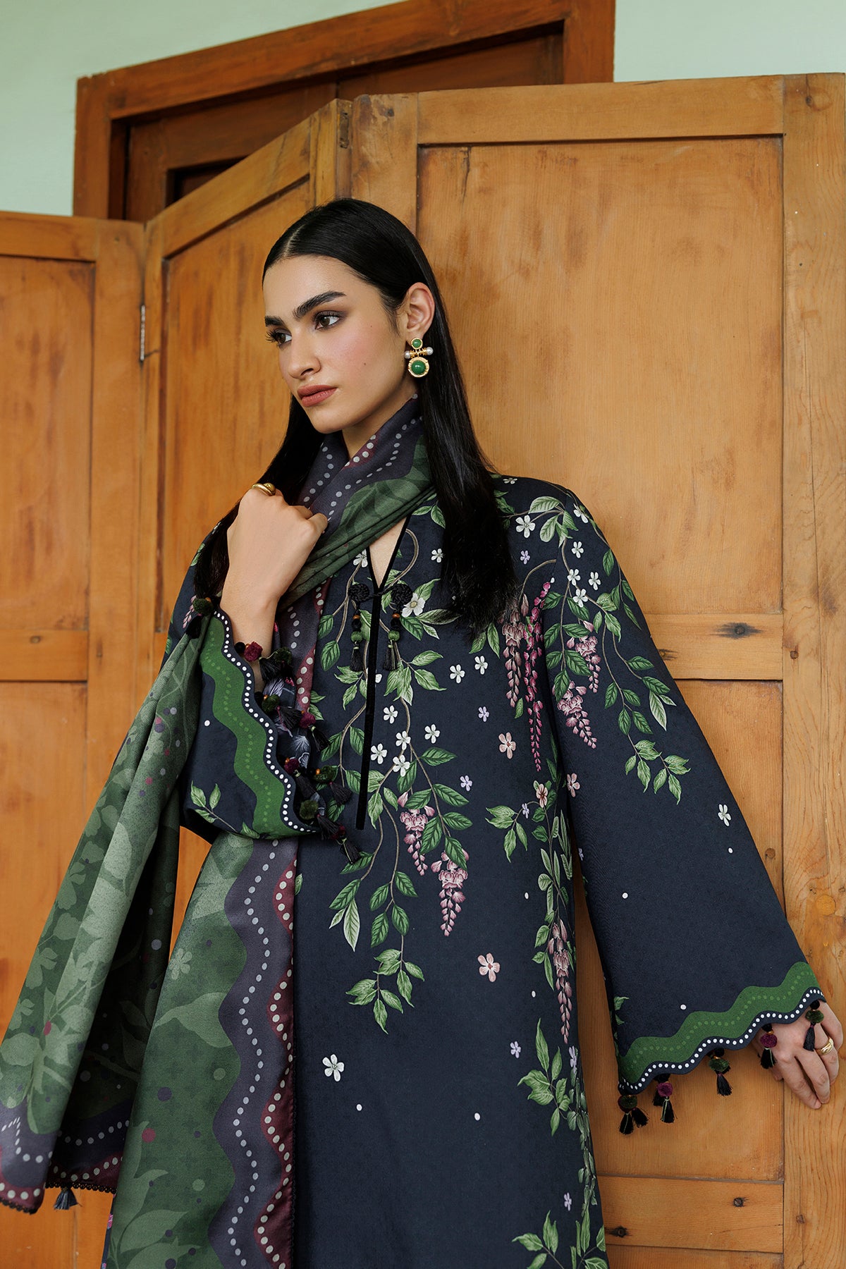 EMBROIDERED PREMIUM VISCOSE UW-0269