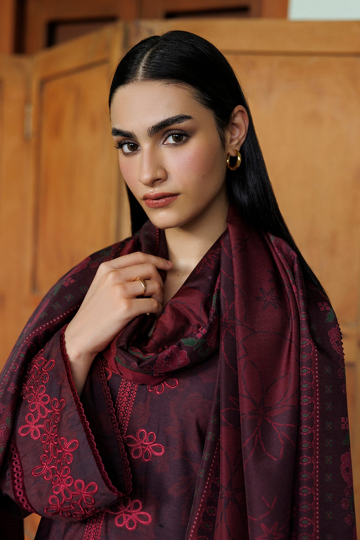 EMBROIDERED PREMIUM VISCOSE UW-0249