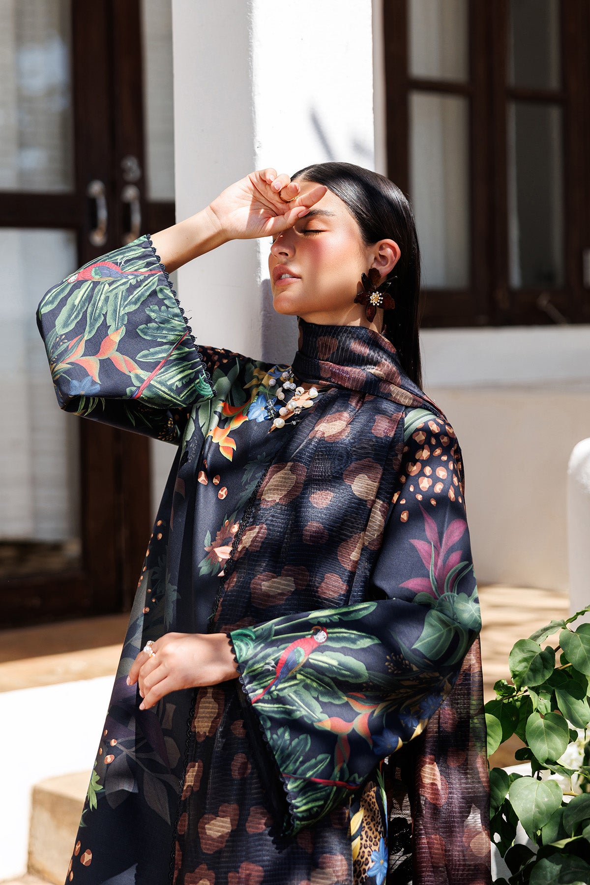 EMBROIDERED LAWN USE-9310