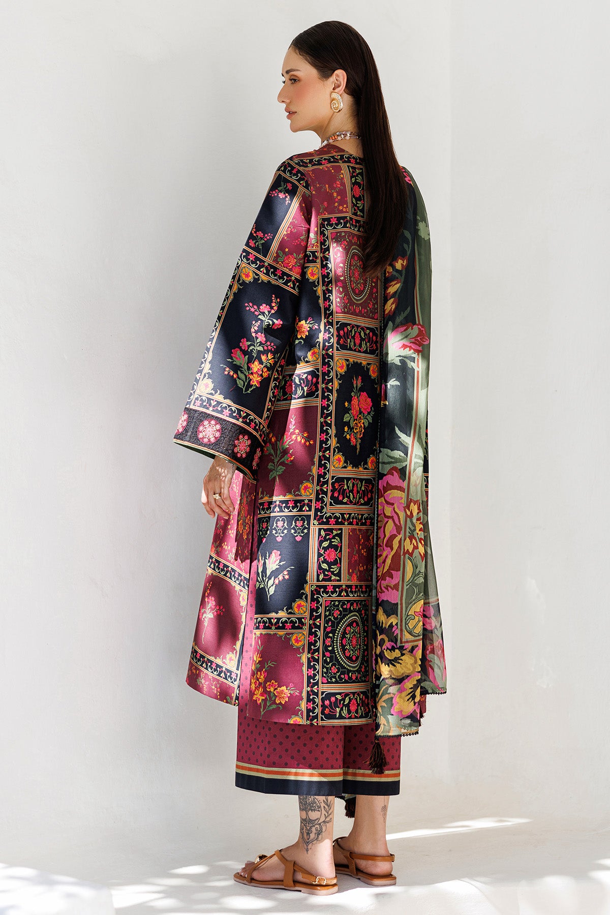 EMBROIDERED LAWN USE-9308